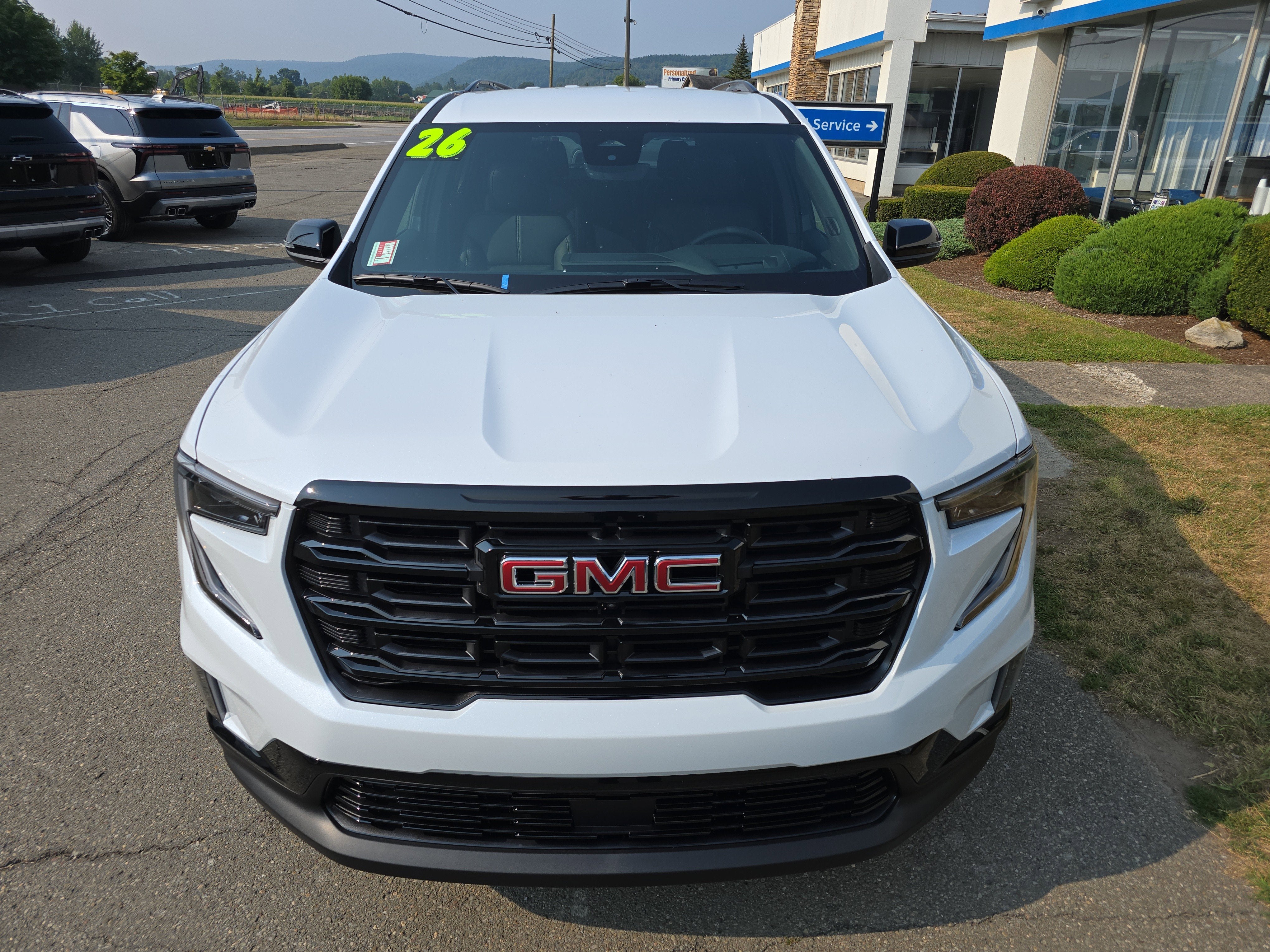 2026 GMC Acadia Elevation