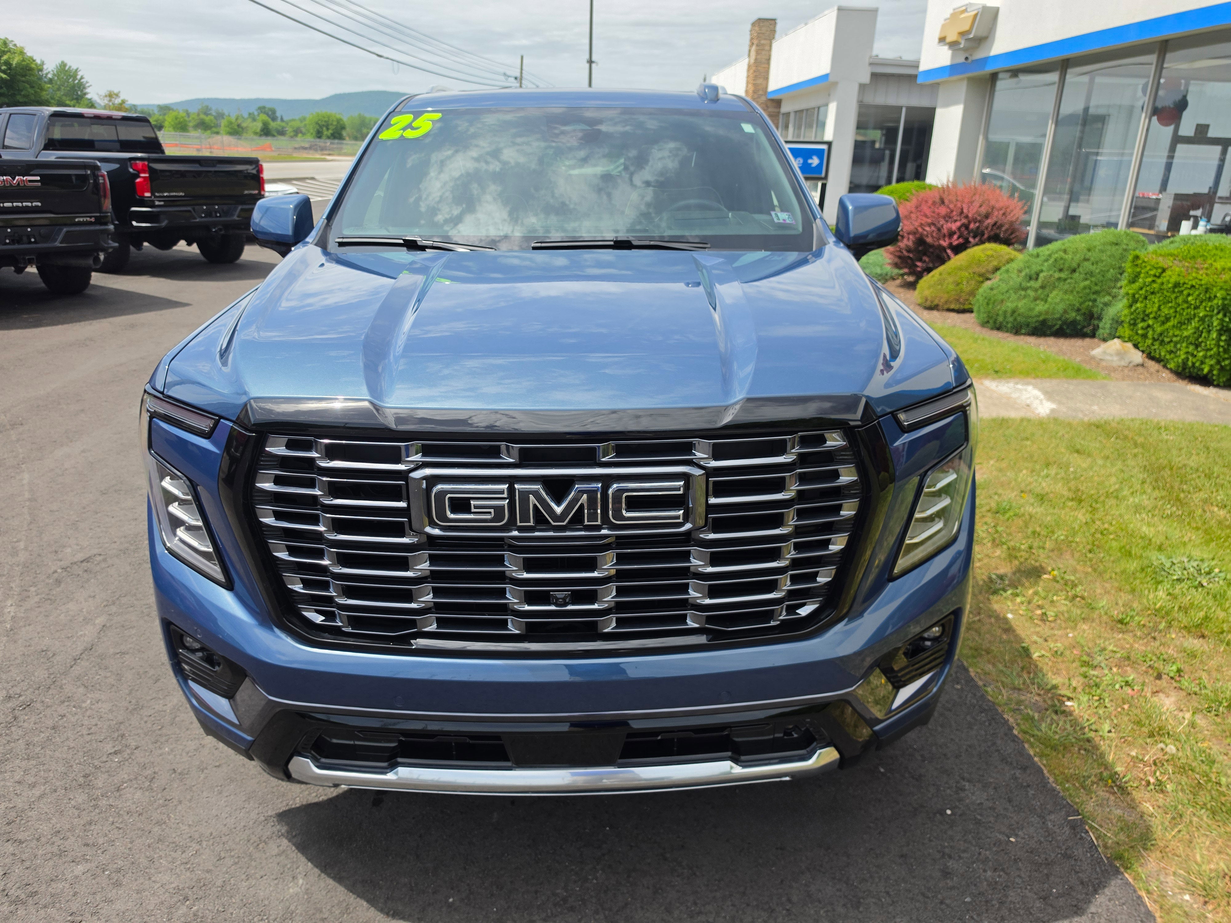 2025 GMC Yukon Denali Ultimate