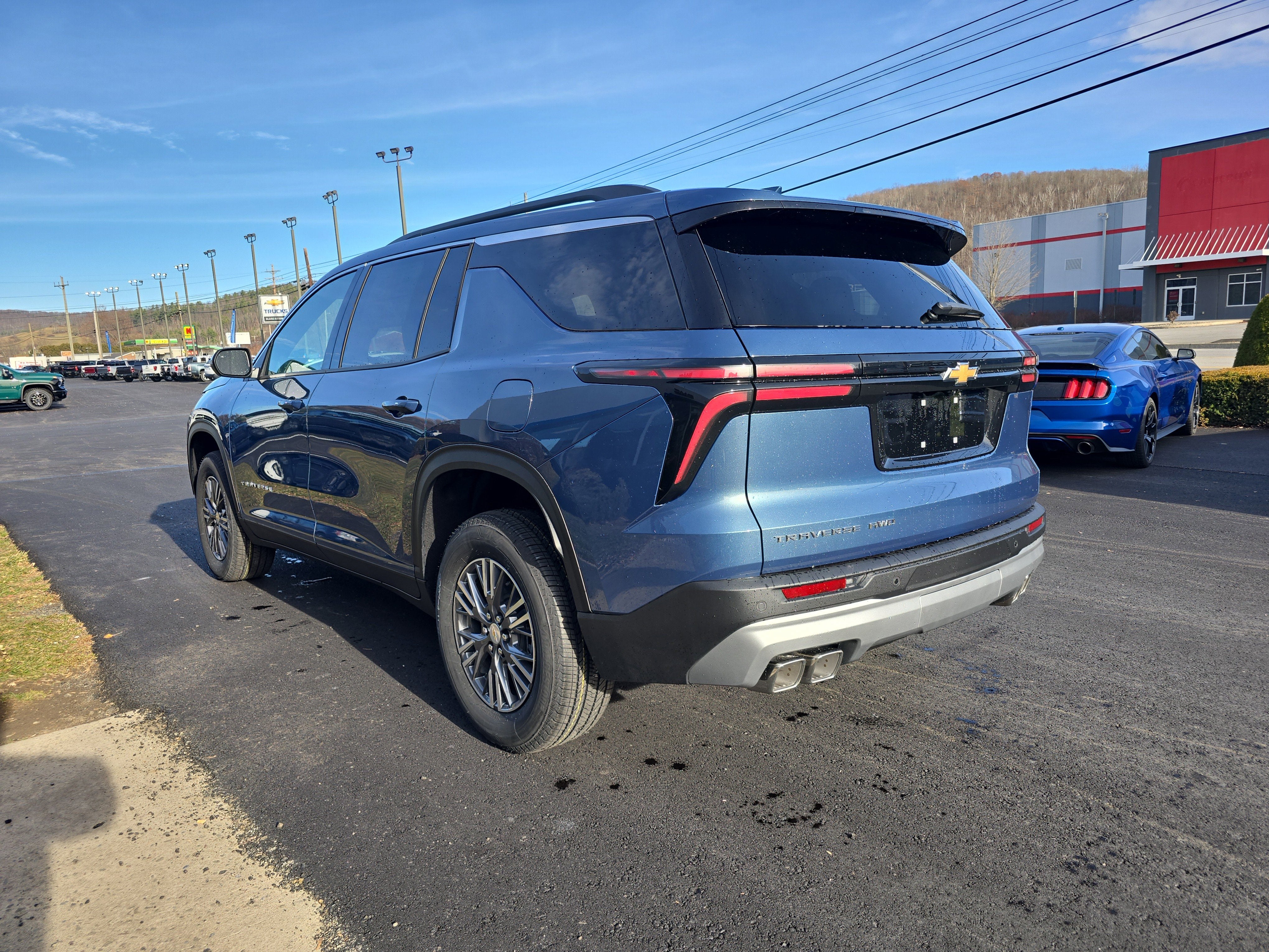 2026 Chevrolet Traverse LT