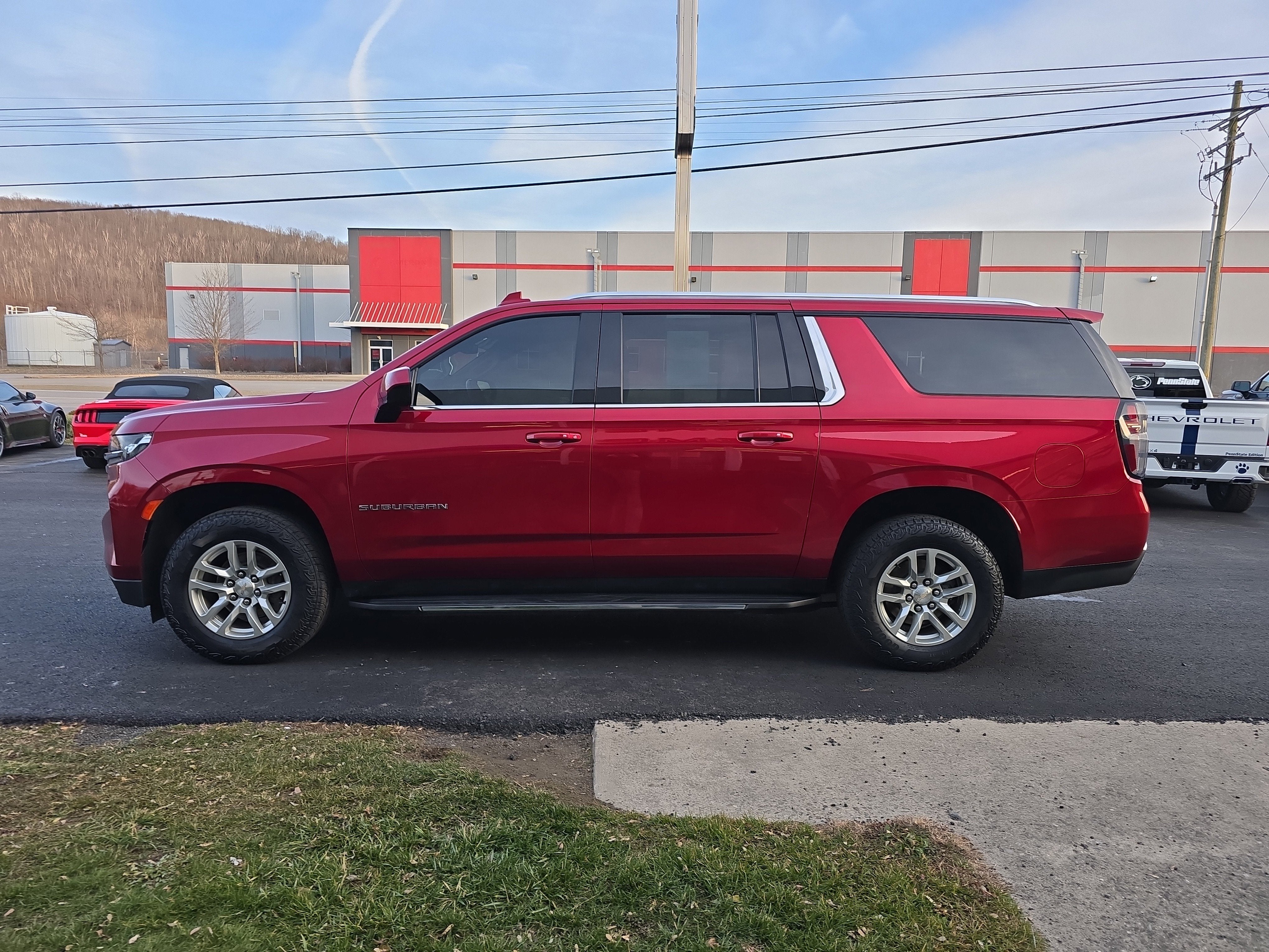 2022 Chevrolet Suburban LS