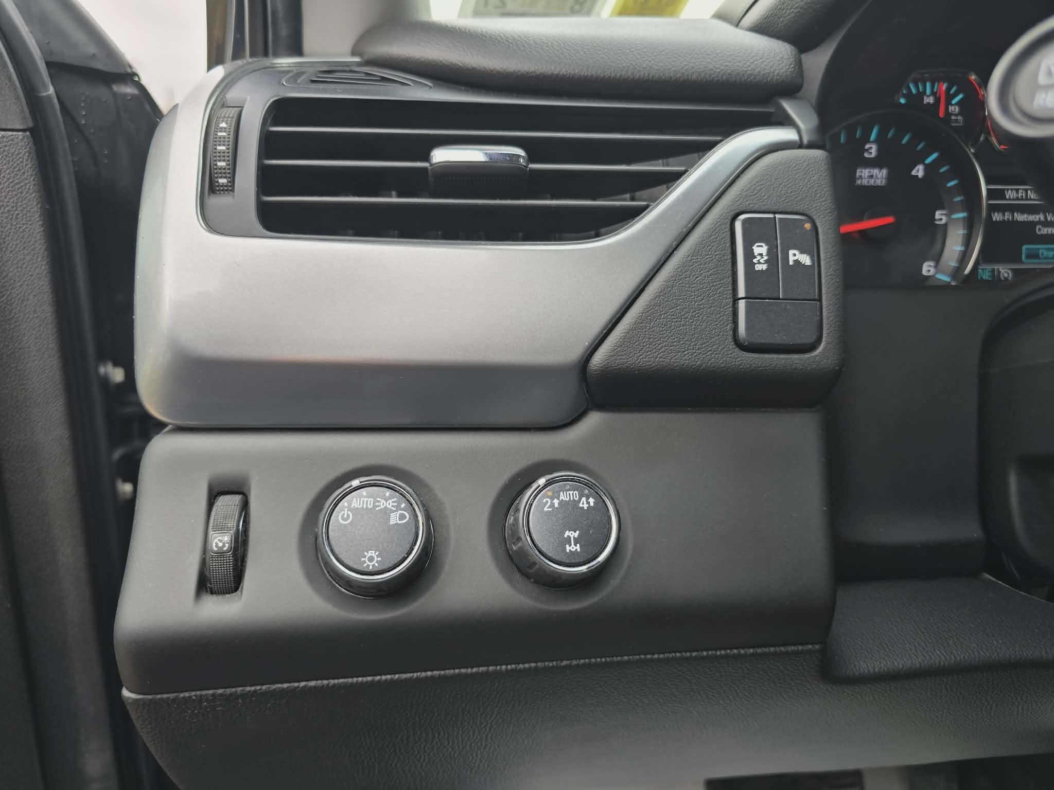 2020 Chevrolet Suburban LS