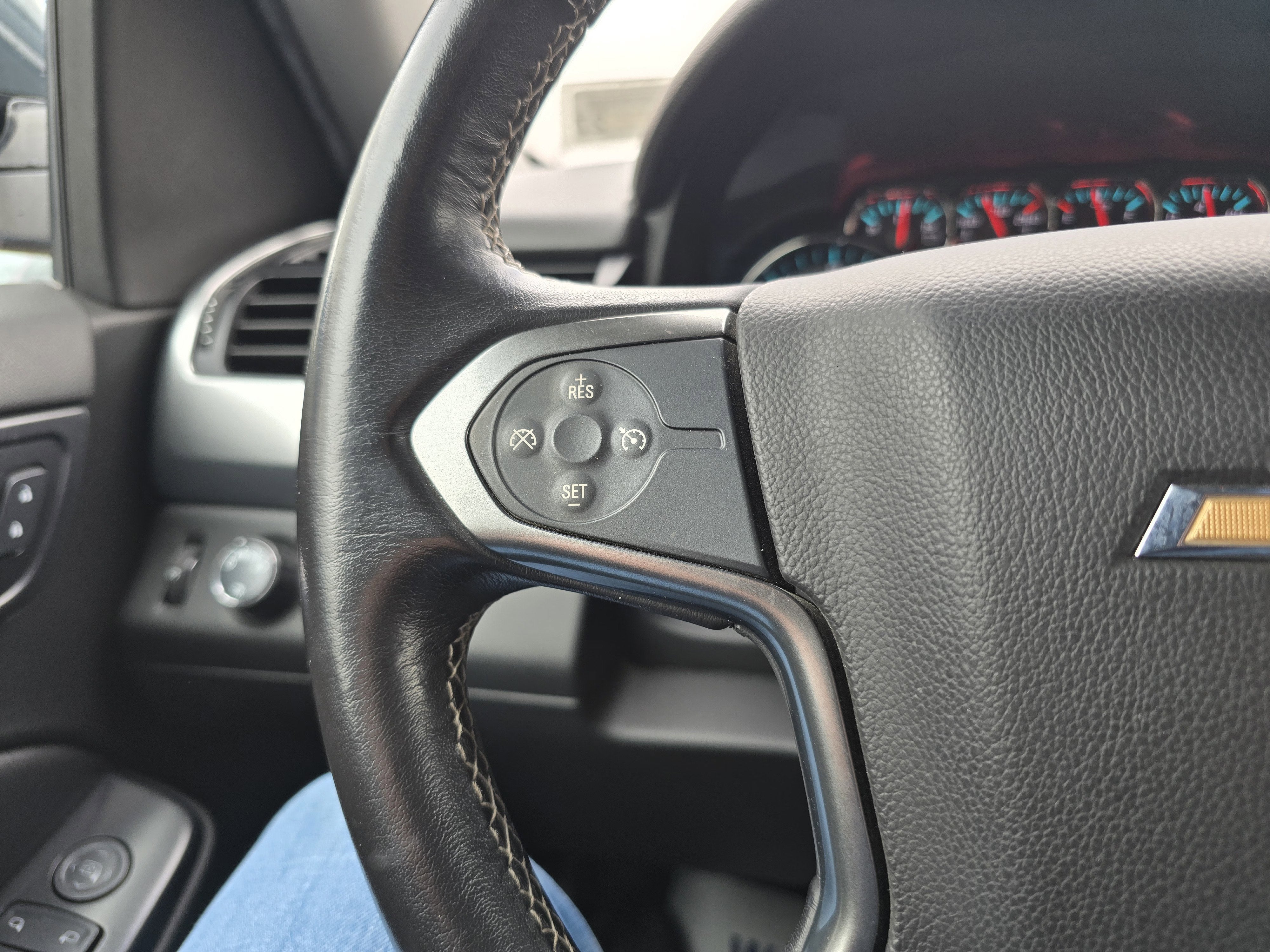 2020 Chevrolet Suburban LS