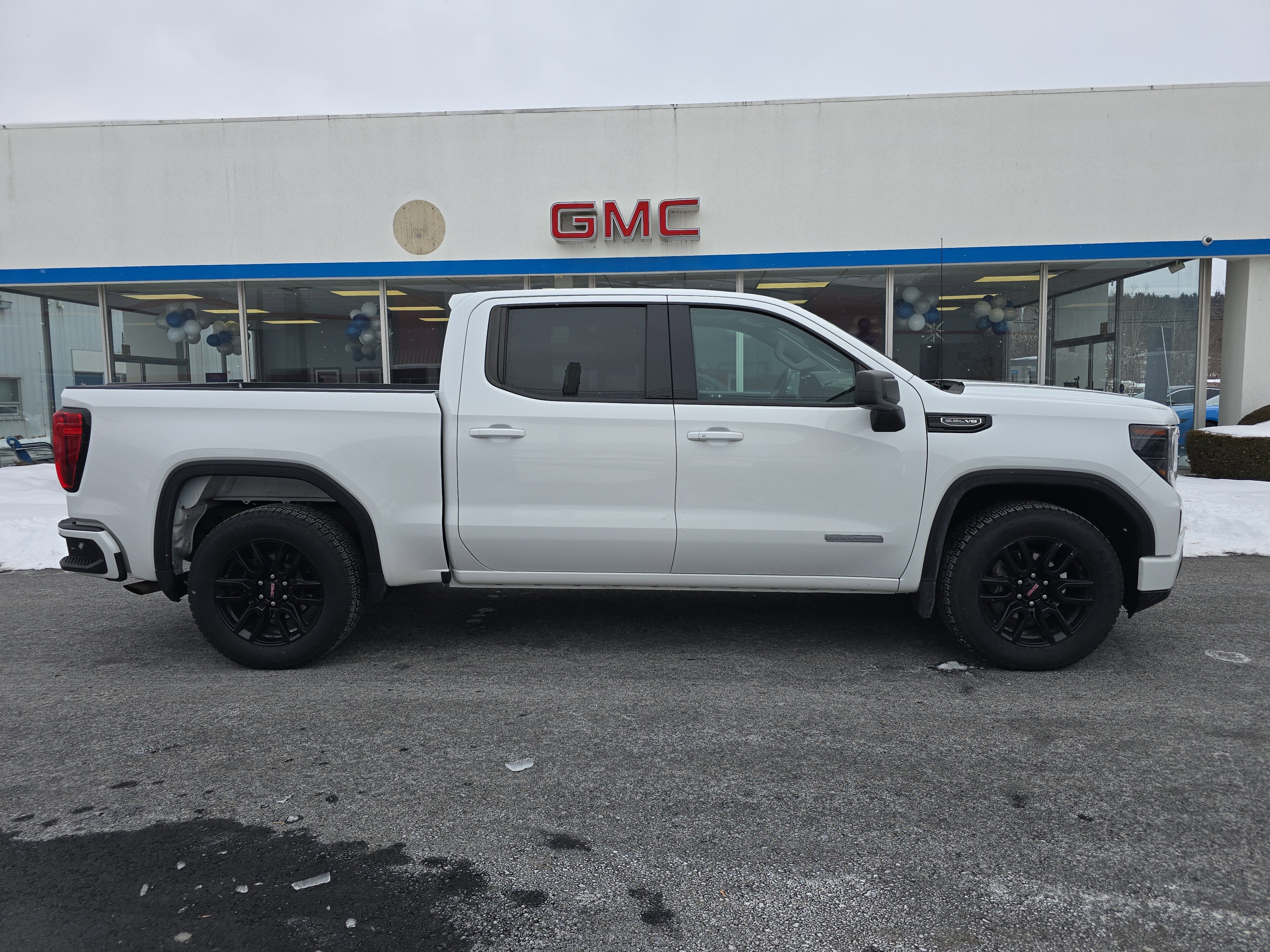 2023 GMC Sierra 1500 Elevation