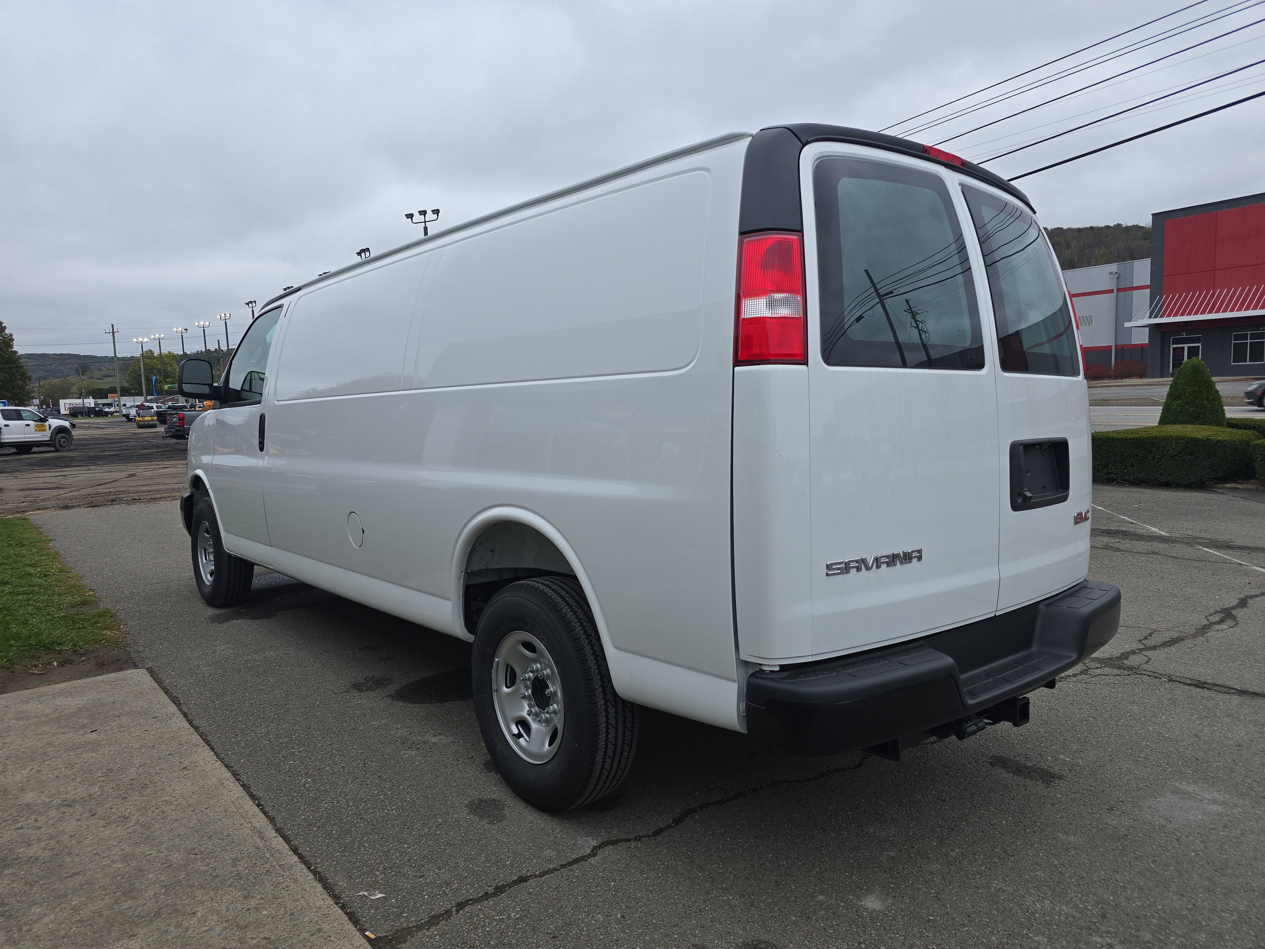 2025 GMC Savana Cargo 3500 Work Van