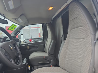 2025 Chevrolet Express Cutaway 4500 2WT