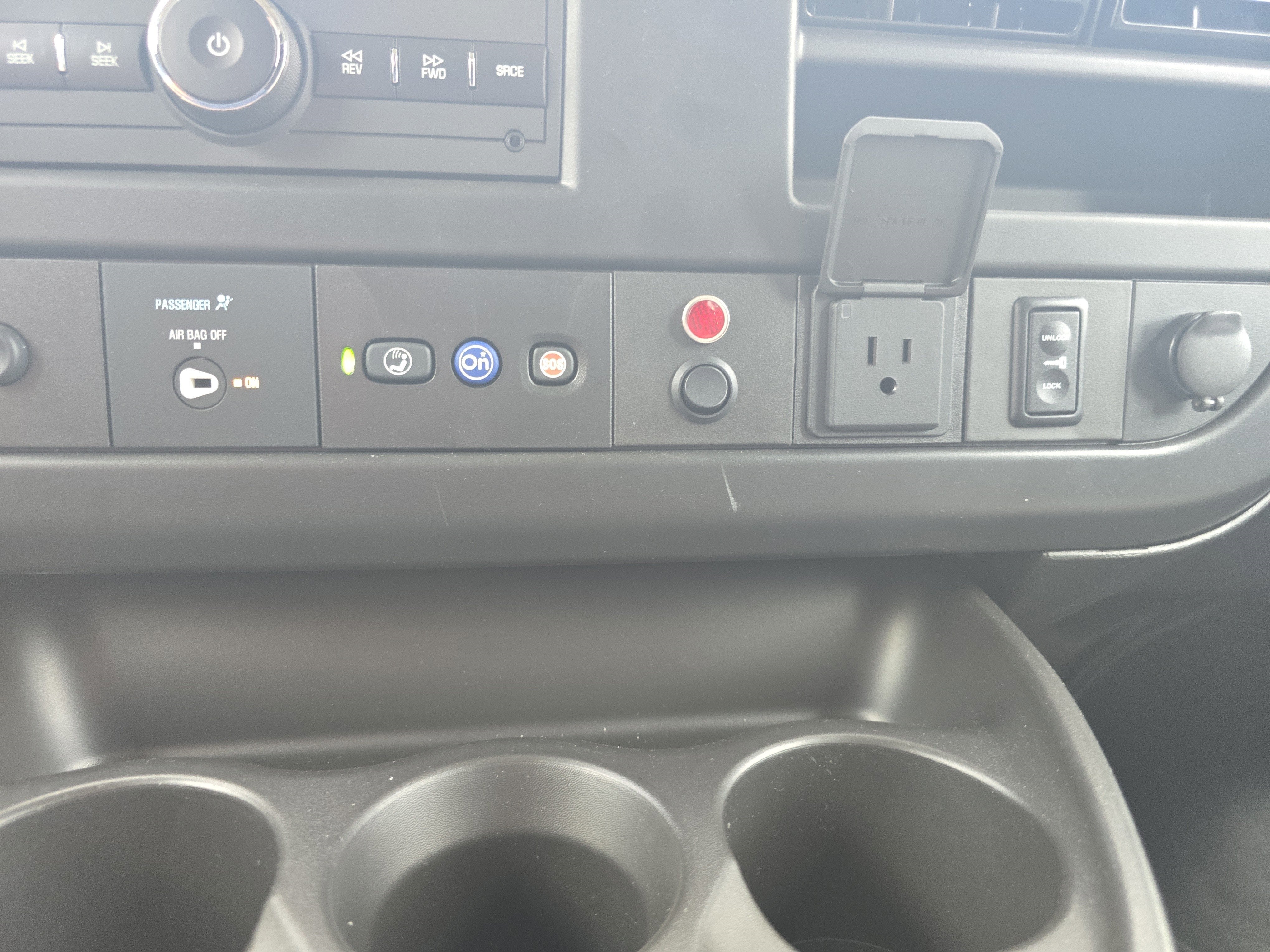 2025 Chevrolet Express Cutaway 4500 2WT