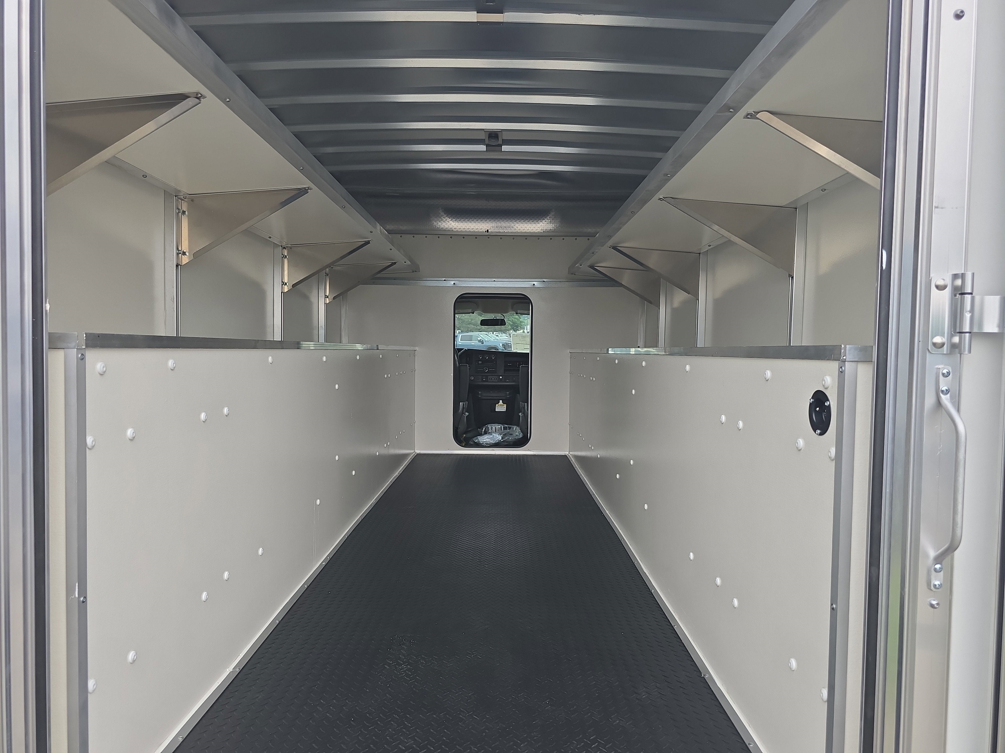 2025 Chevrolet Express Cutaway 4500 2WT