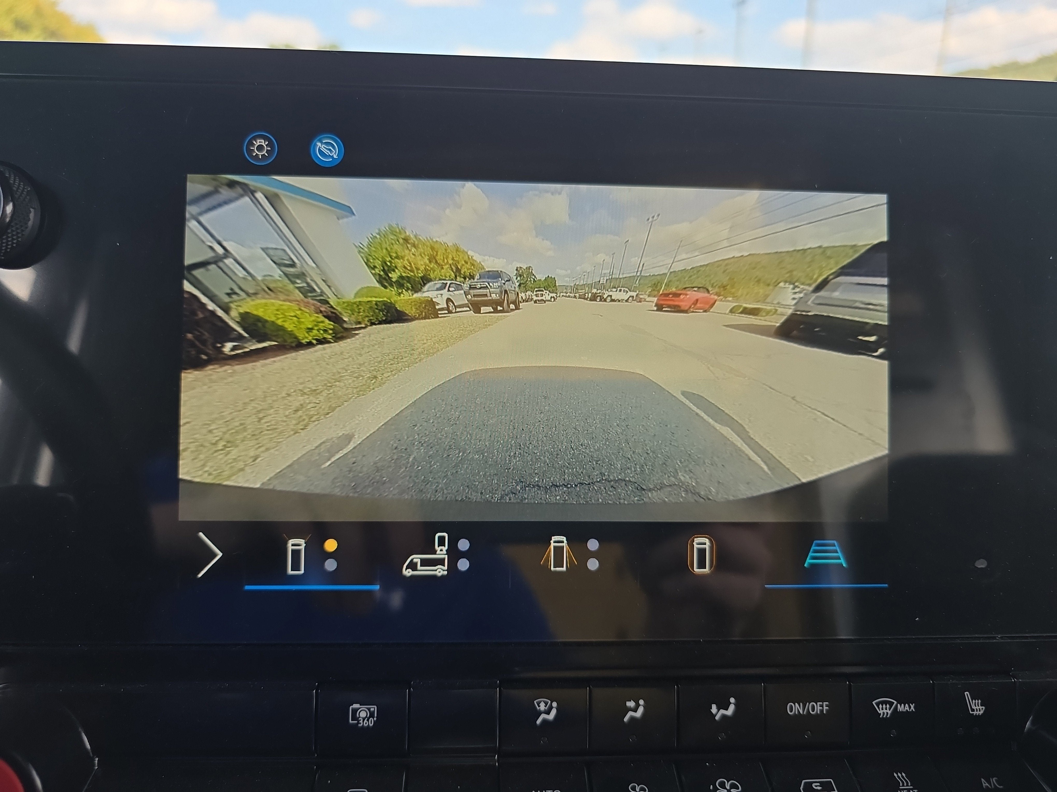 2025 Chevrolet BrightDrop 400 AWD 400