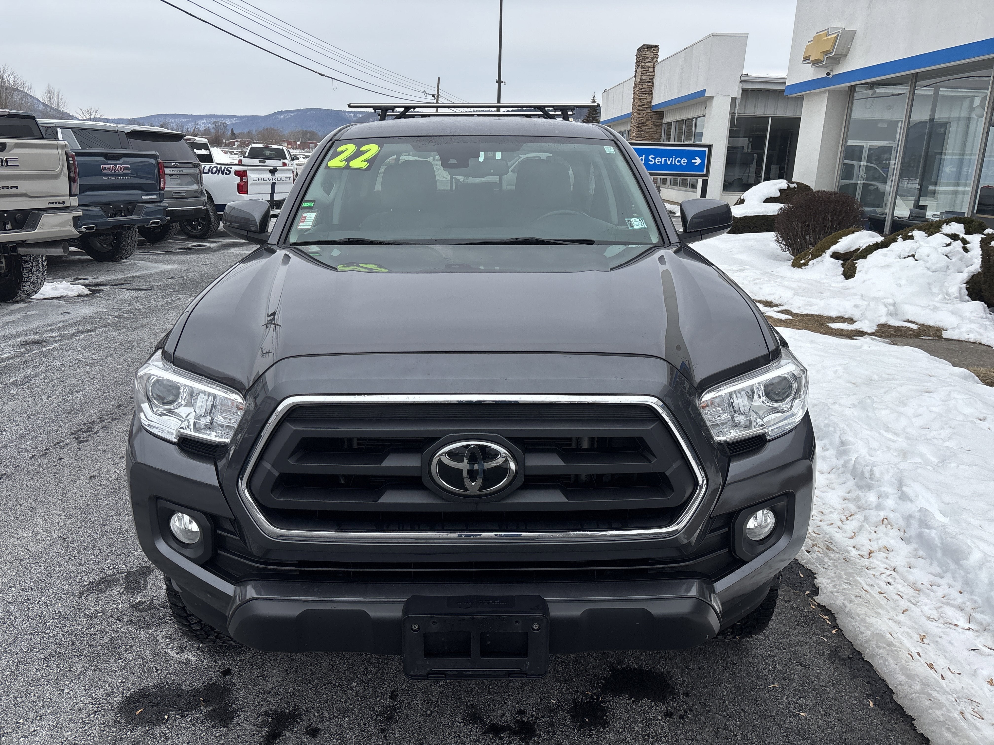 2022 Toyota Tacoma 4WD SR5