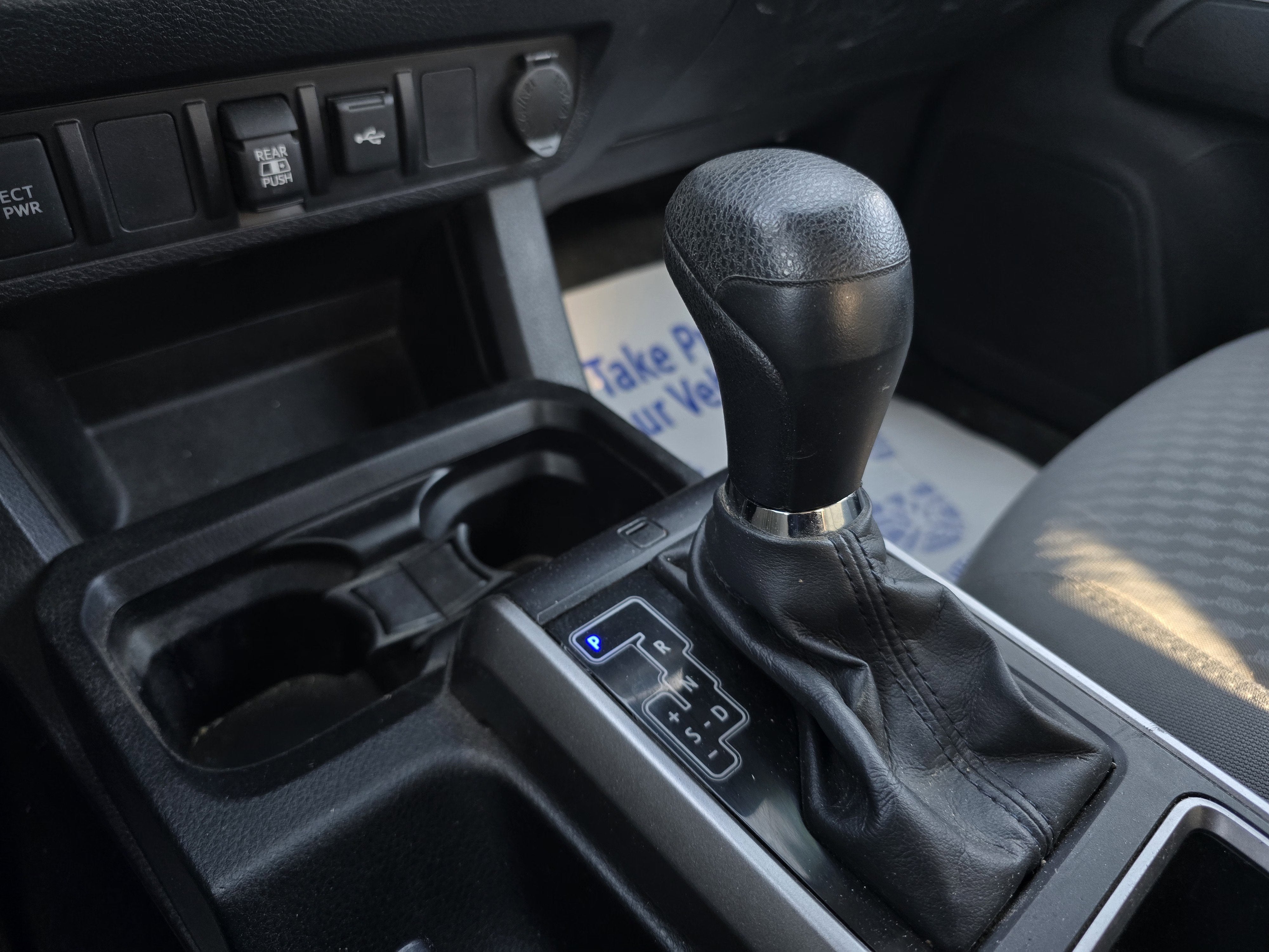 2022 Toyota Tacoma 4WD SR5