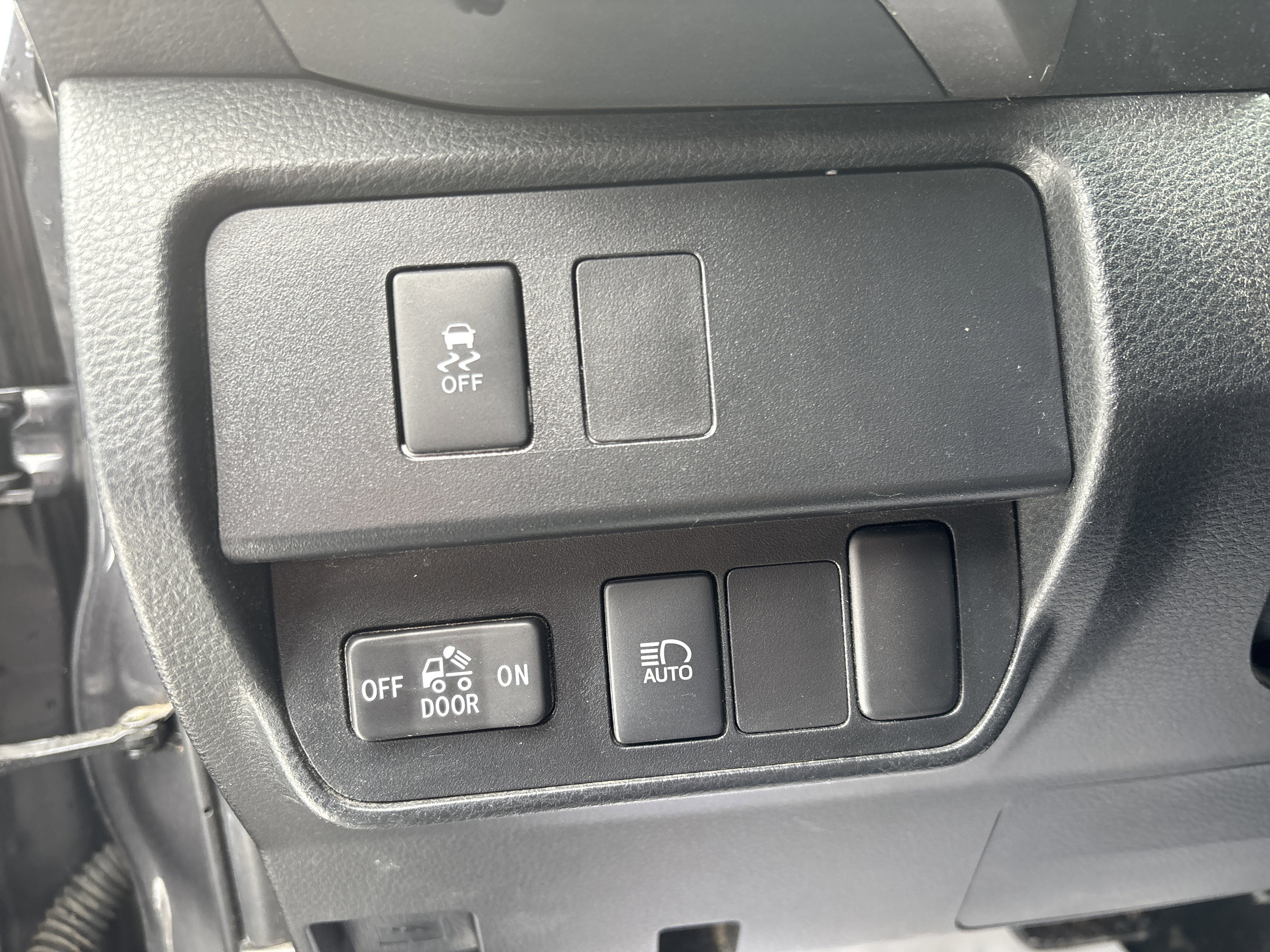 2022 Toyota Tacoma 4WD SR5