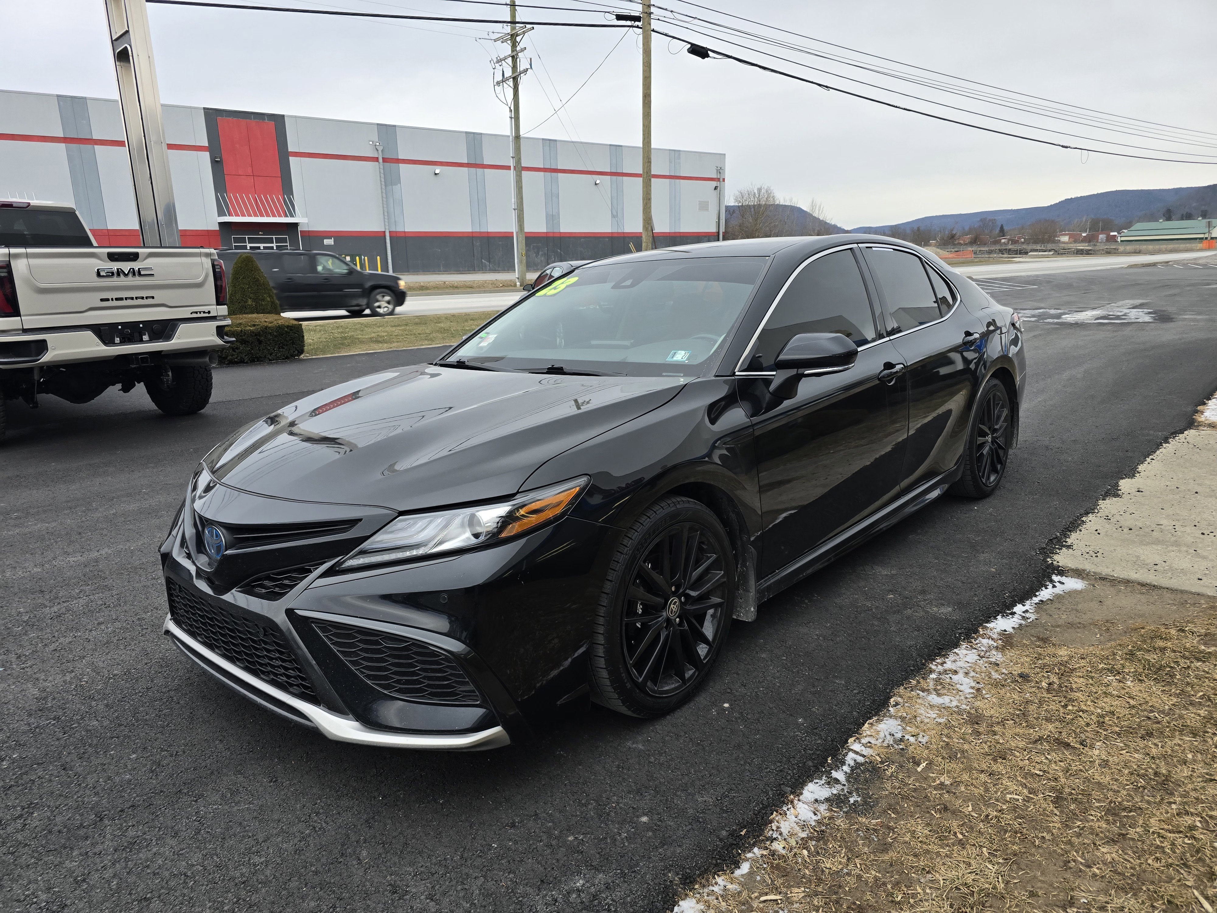 2023 Toyota Camry Hybrid XSE