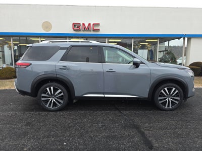 2023 Nissan Pathfinder Platinum