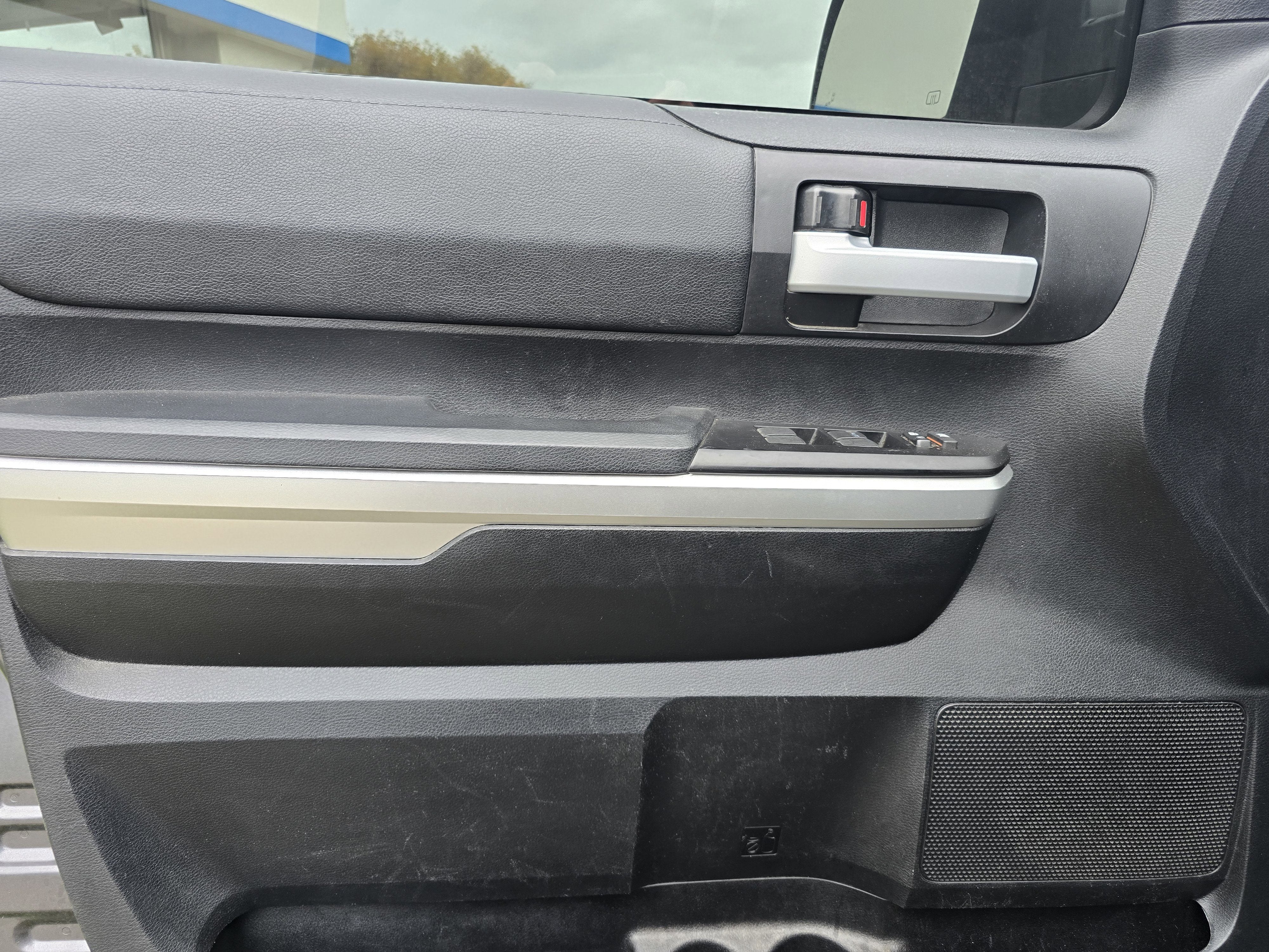 2017 Toyota Tundra 4WD SR5