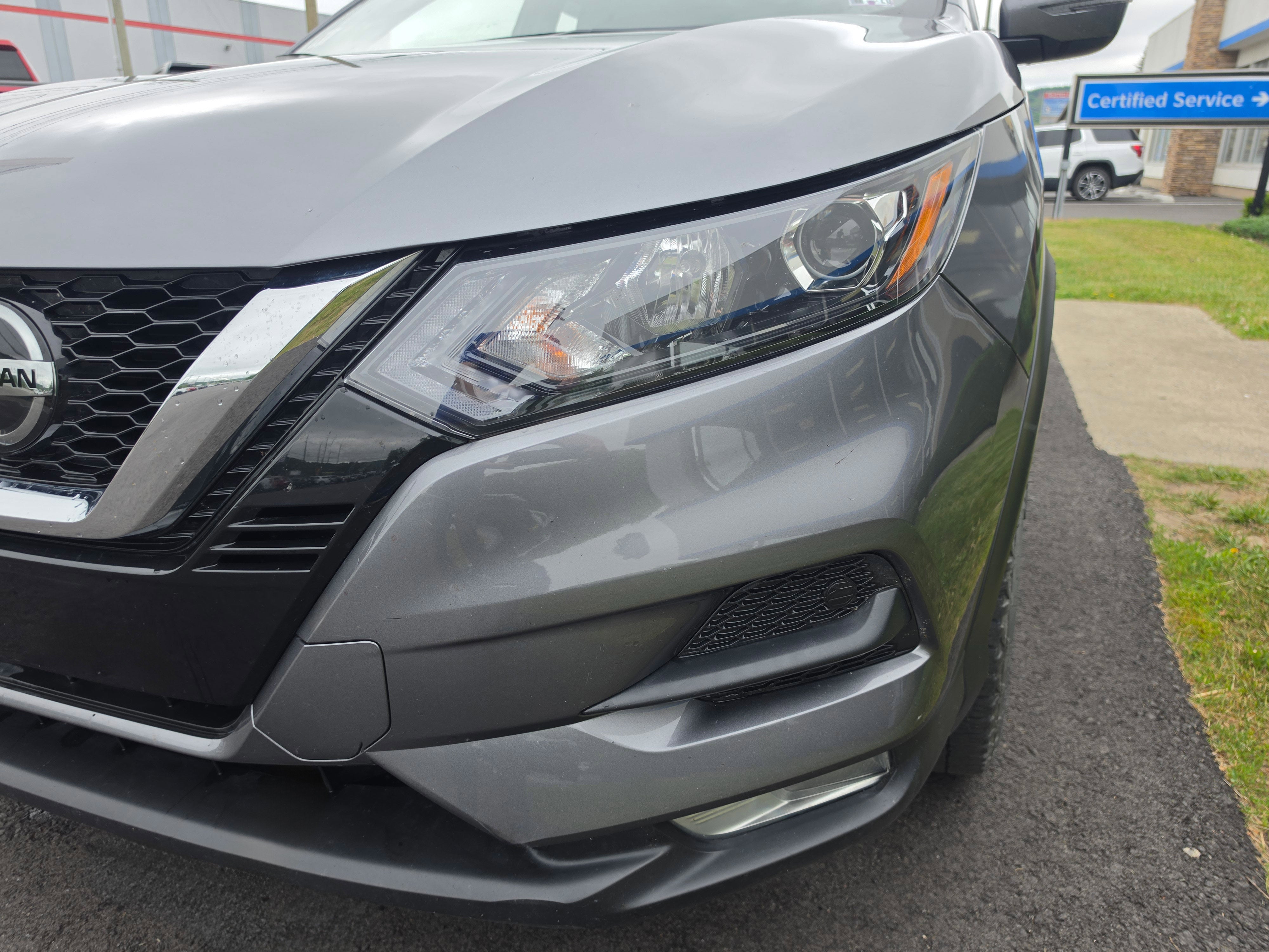 2022 Nissan Rogue Sport SV