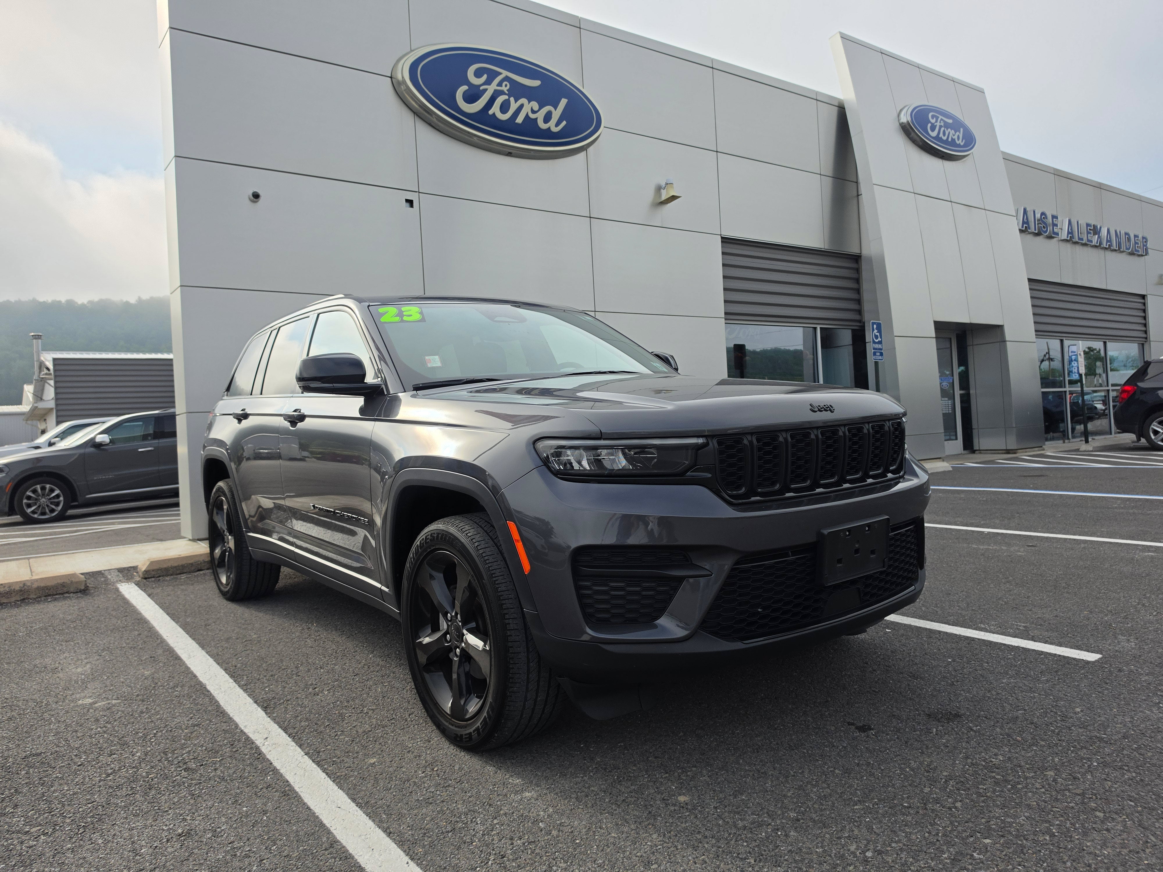 2023 Jeep Grand Cherokee Altitude