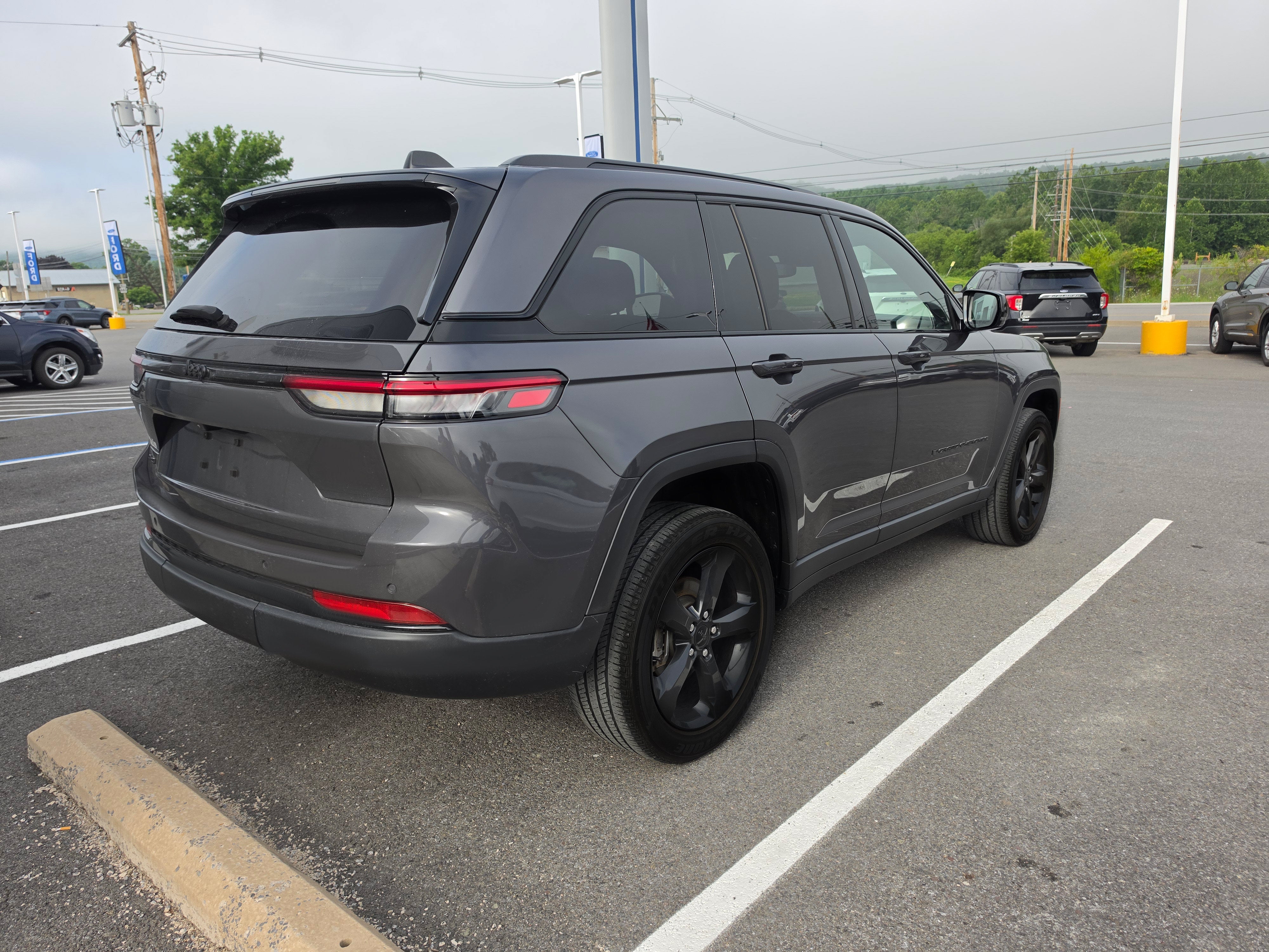 2023 Jeep Grand Cherokee Altitude