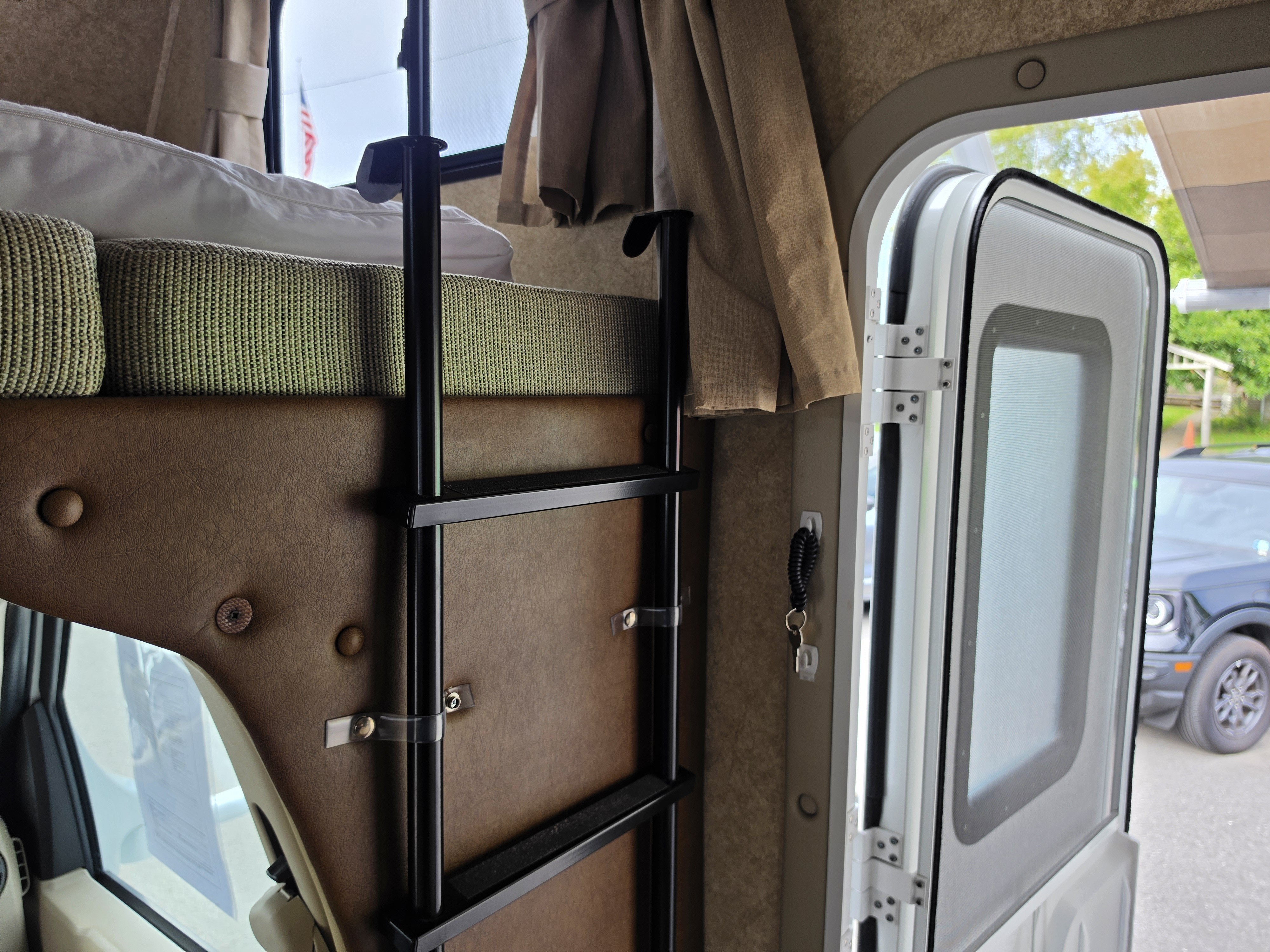 2012 Ford Econoline Commercial Cutaway Base
