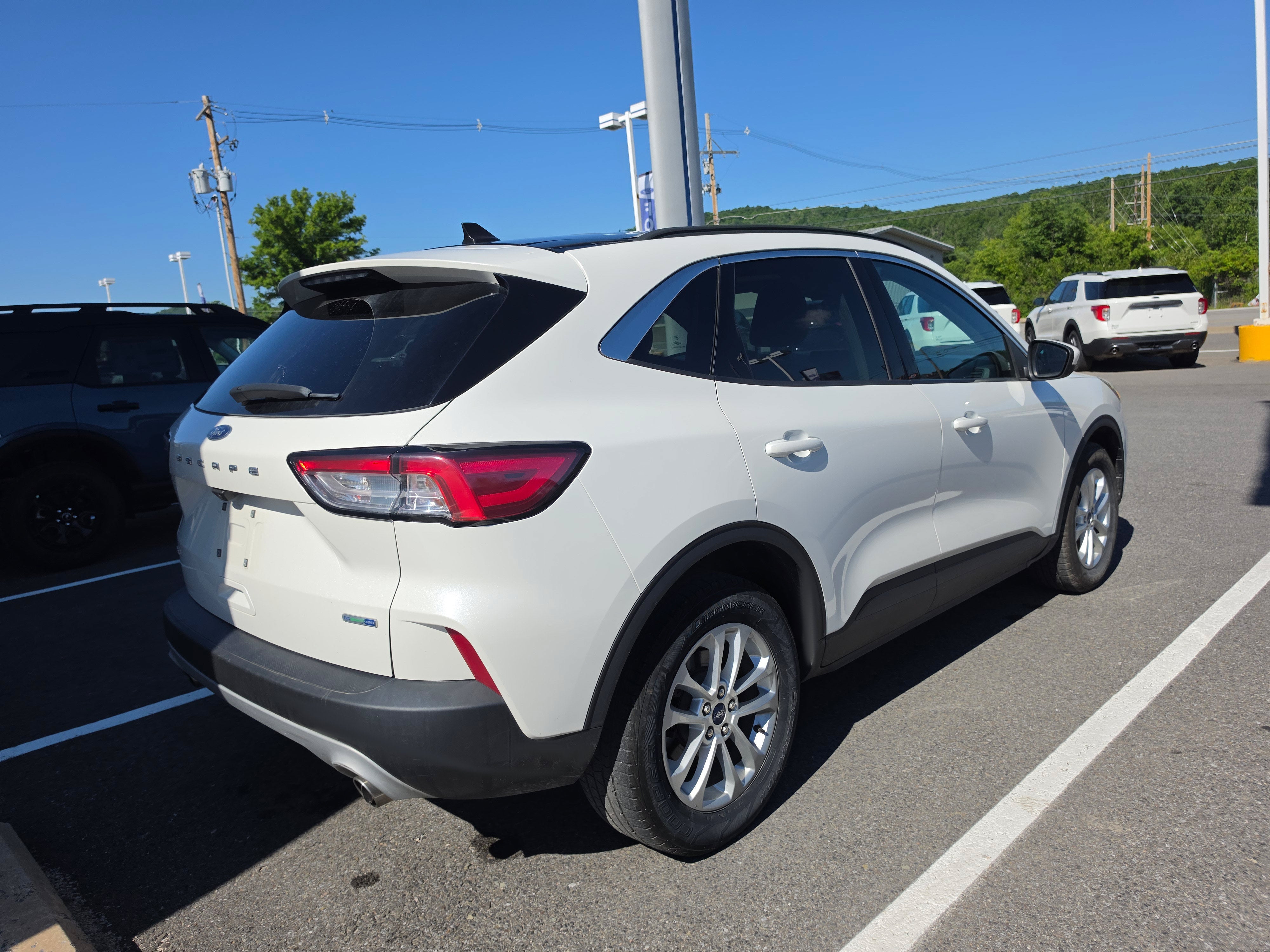 2020 Ford Escape SE