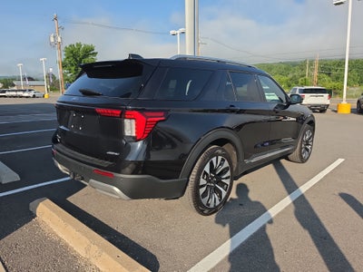 2025 Ford Explorer Platinum
