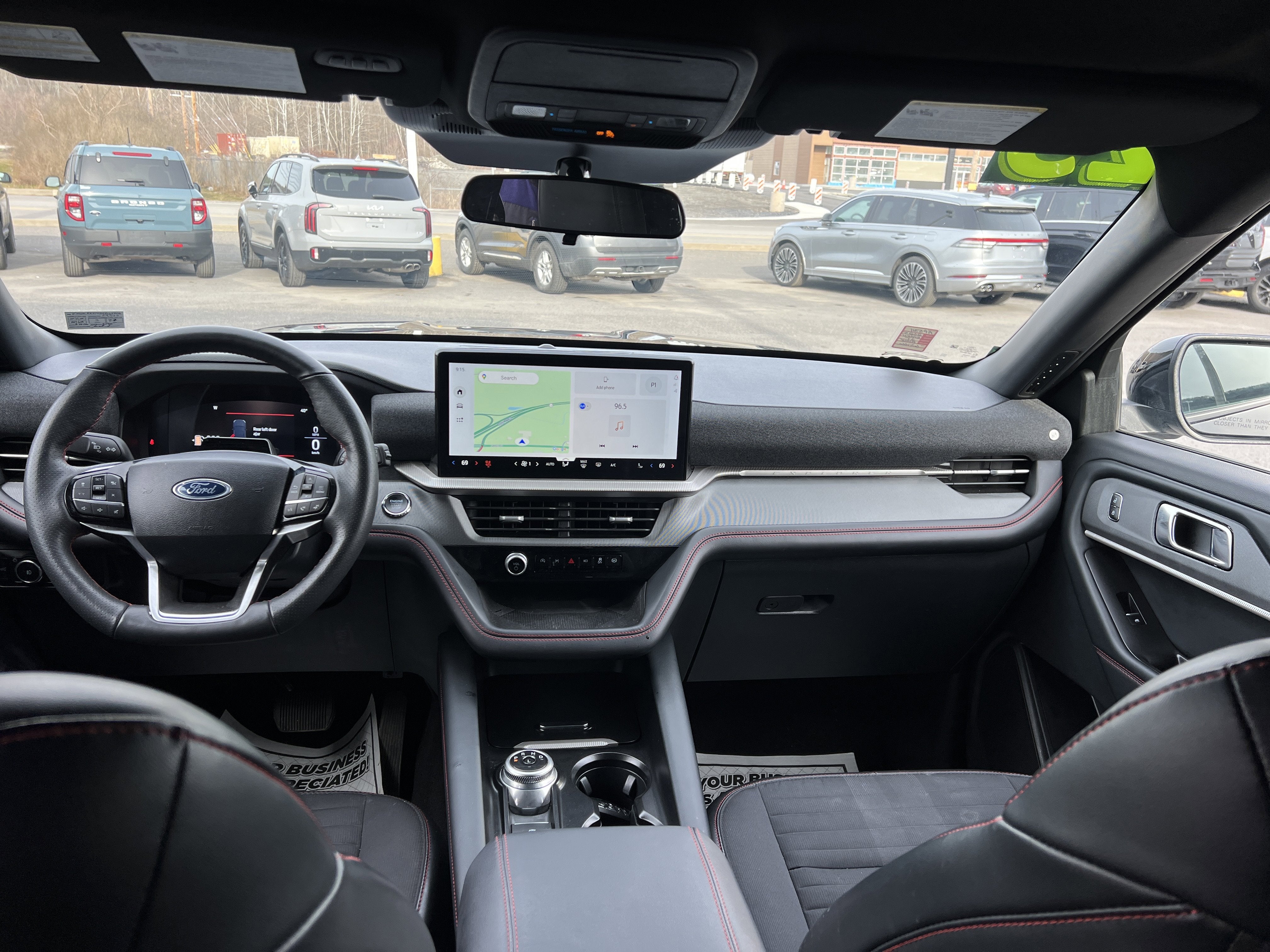 2025 Ford Explorer ST-Line