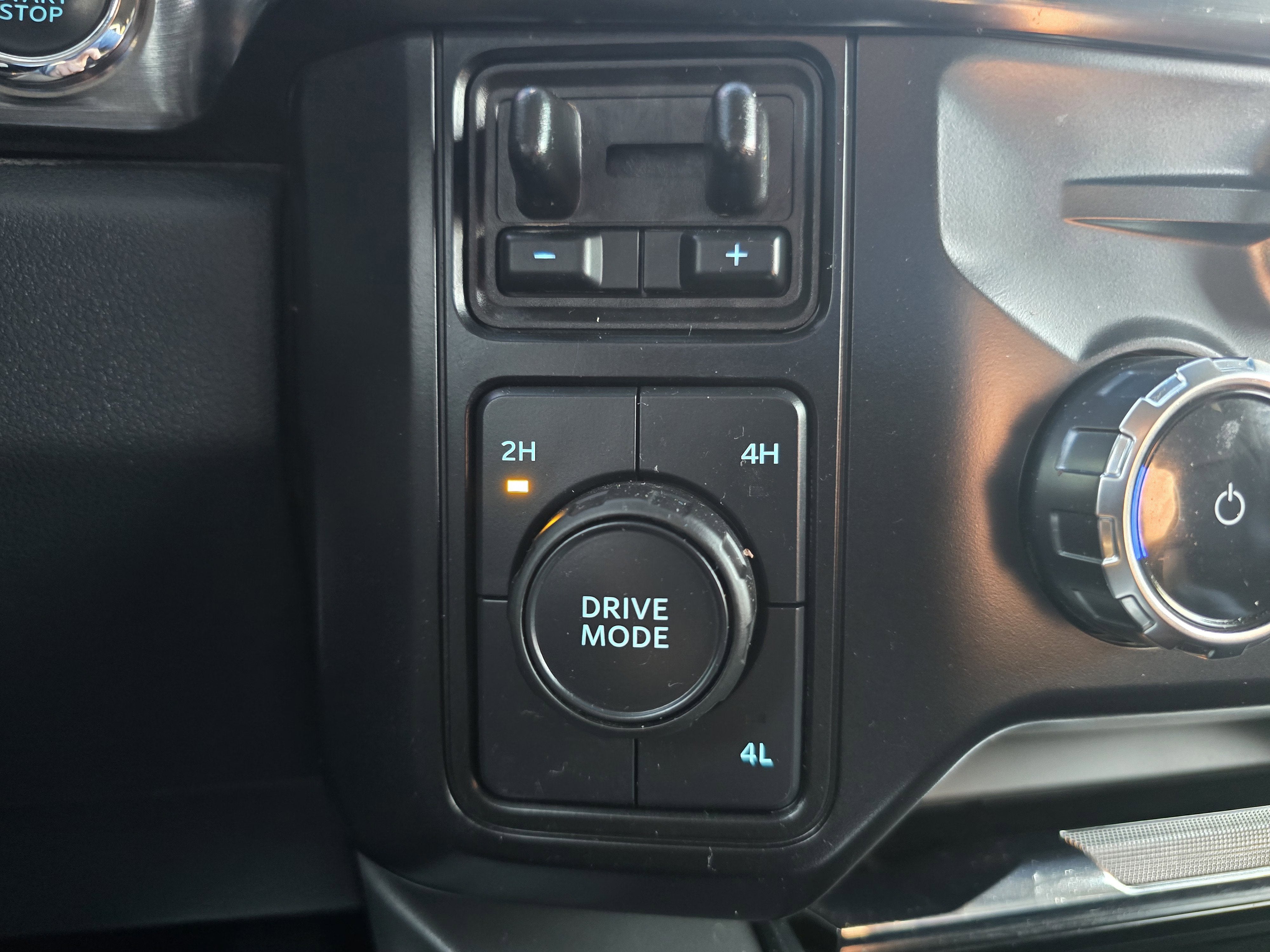 2024 Ford Super Duty F-250 SRW LARIAT