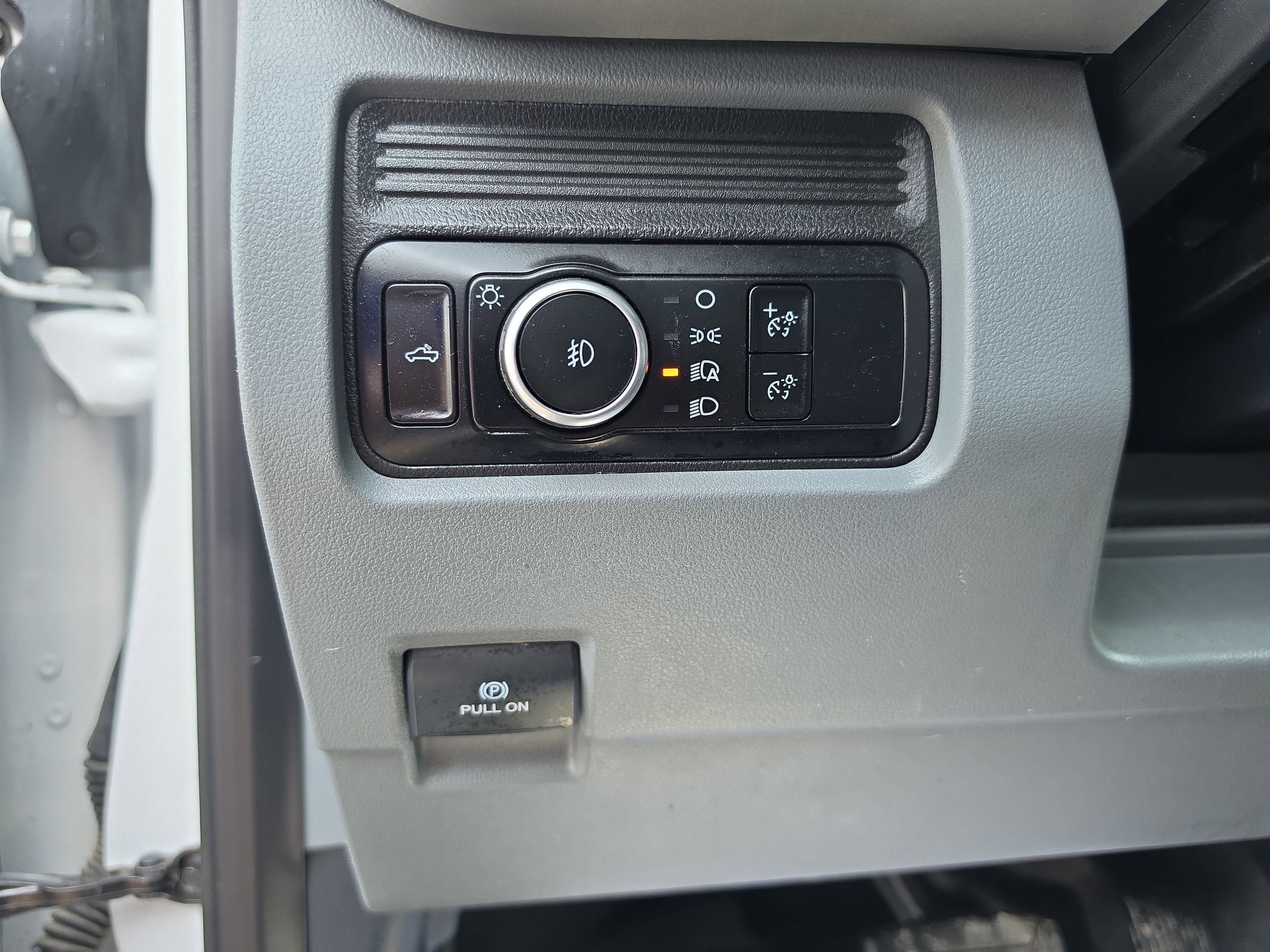 2023 Ford Super Duty F-350 SRW XL