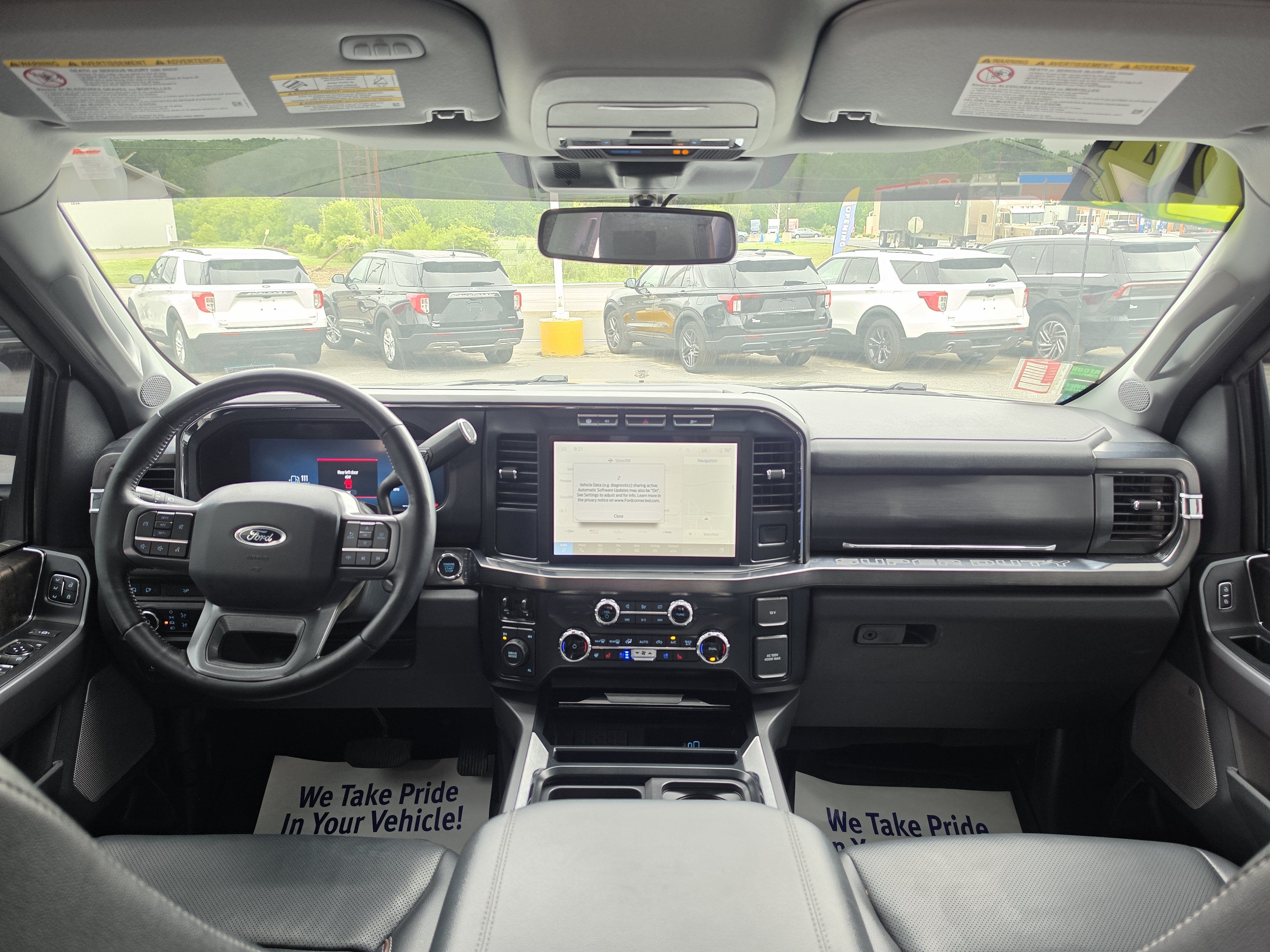 2023 Ford Super Duty F-350 SRW LARIAT