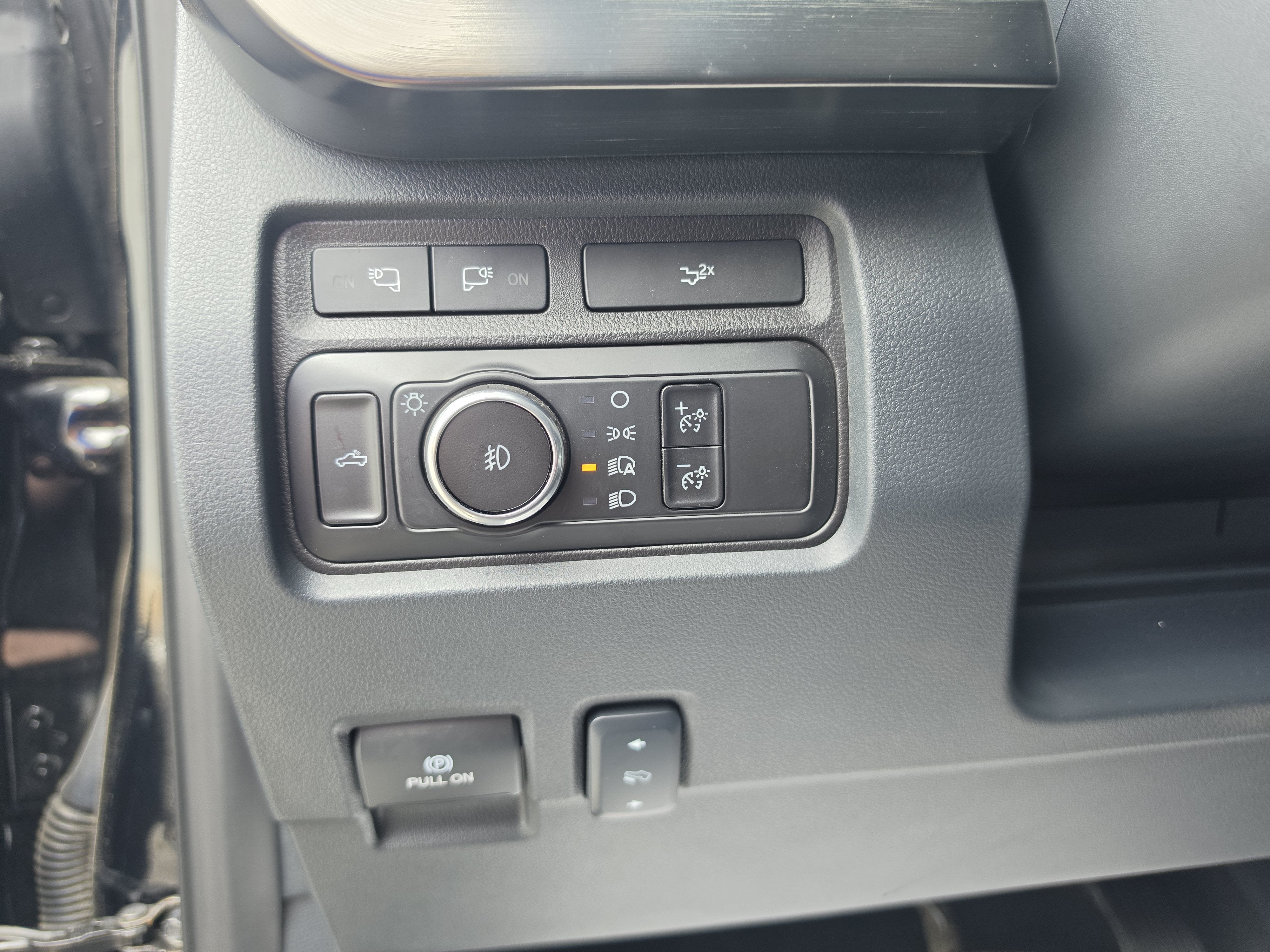 2023 Ford Super Duty F-350 SRW LARIAT