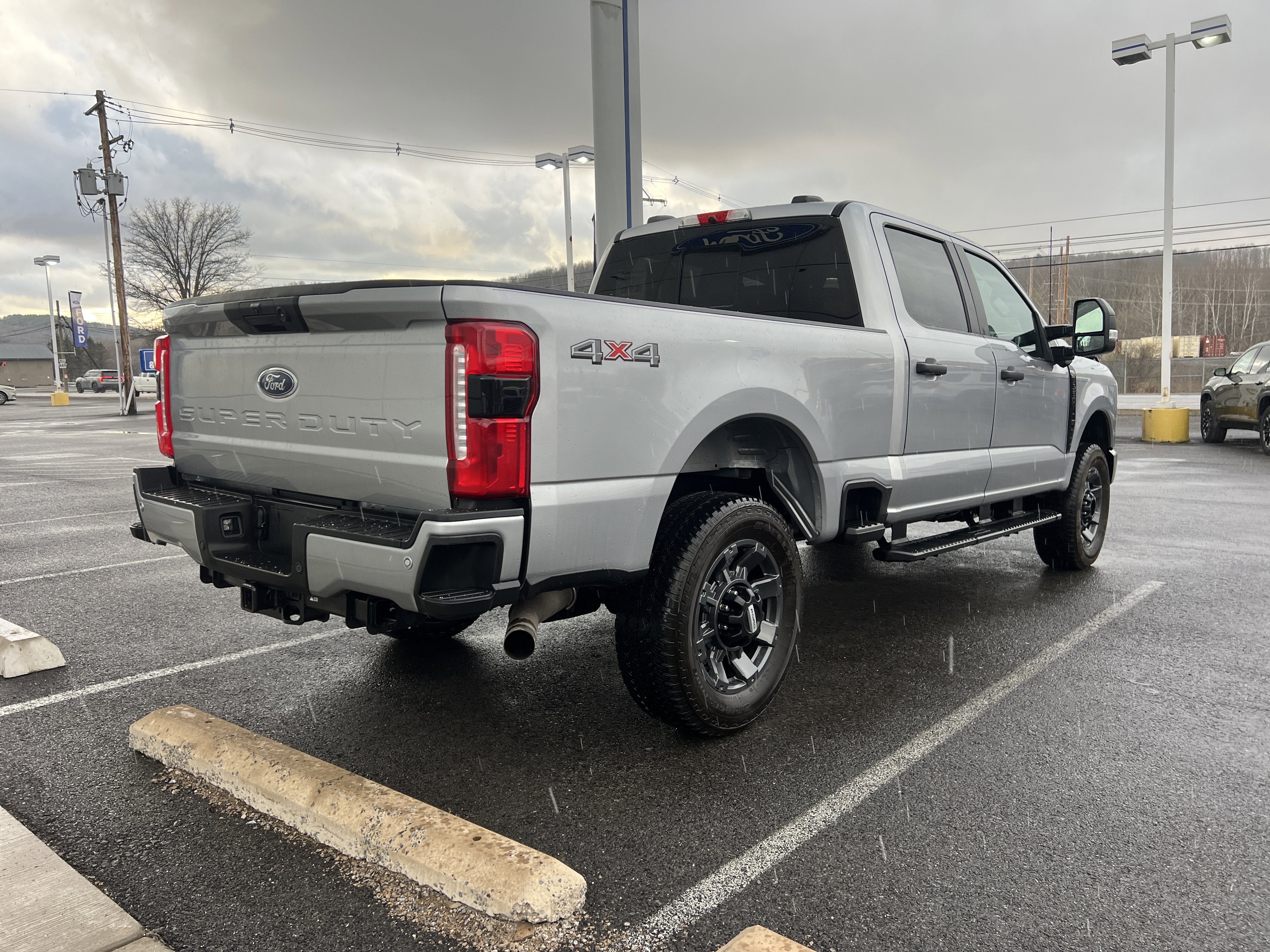 2024 Ford Super Duty F-350 SRW XL