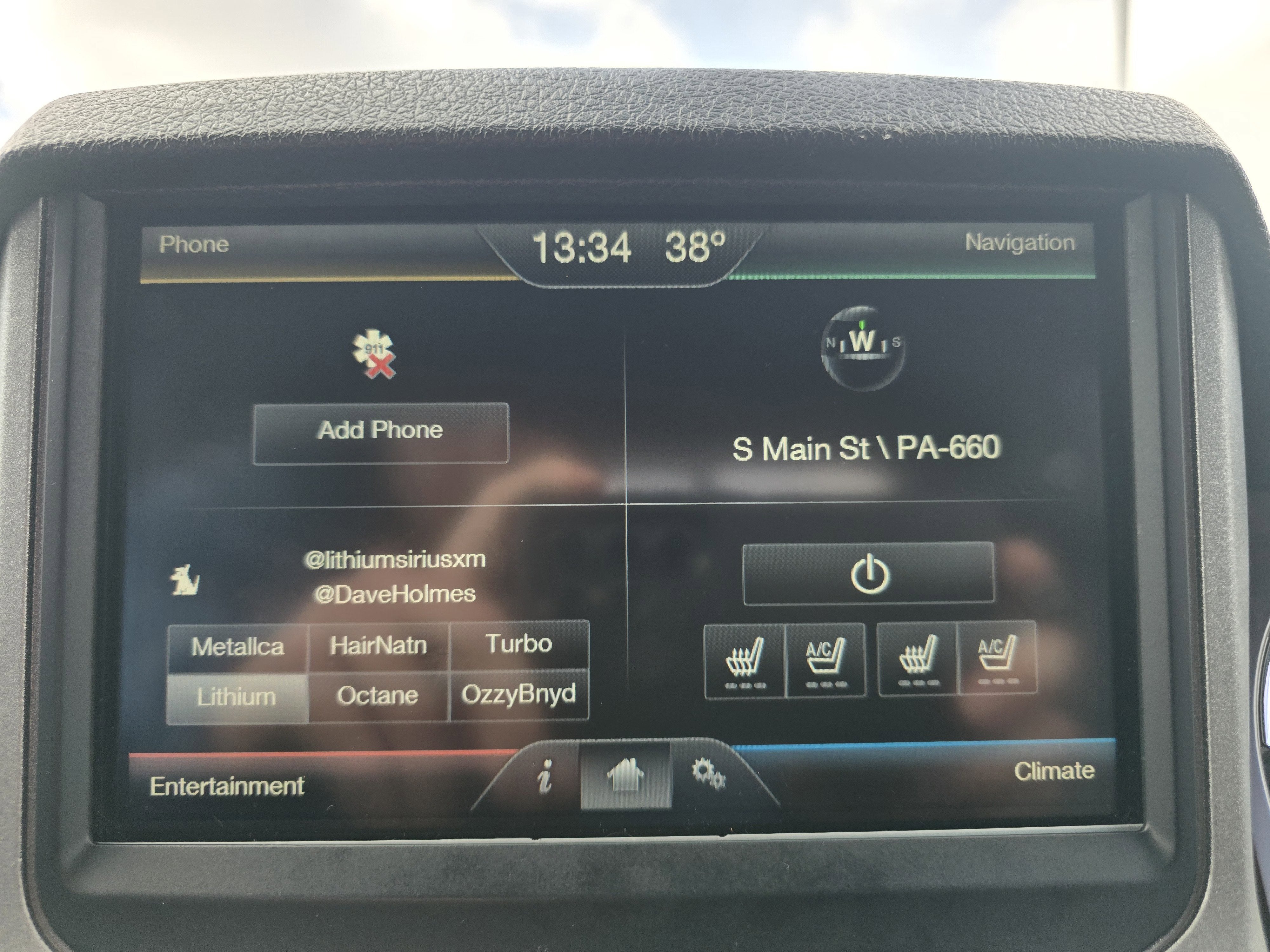 2016 Ford Super Duty F-350 SRW Lariat