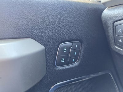 2019 Ford Super Duty F-350 DRW LARIAT