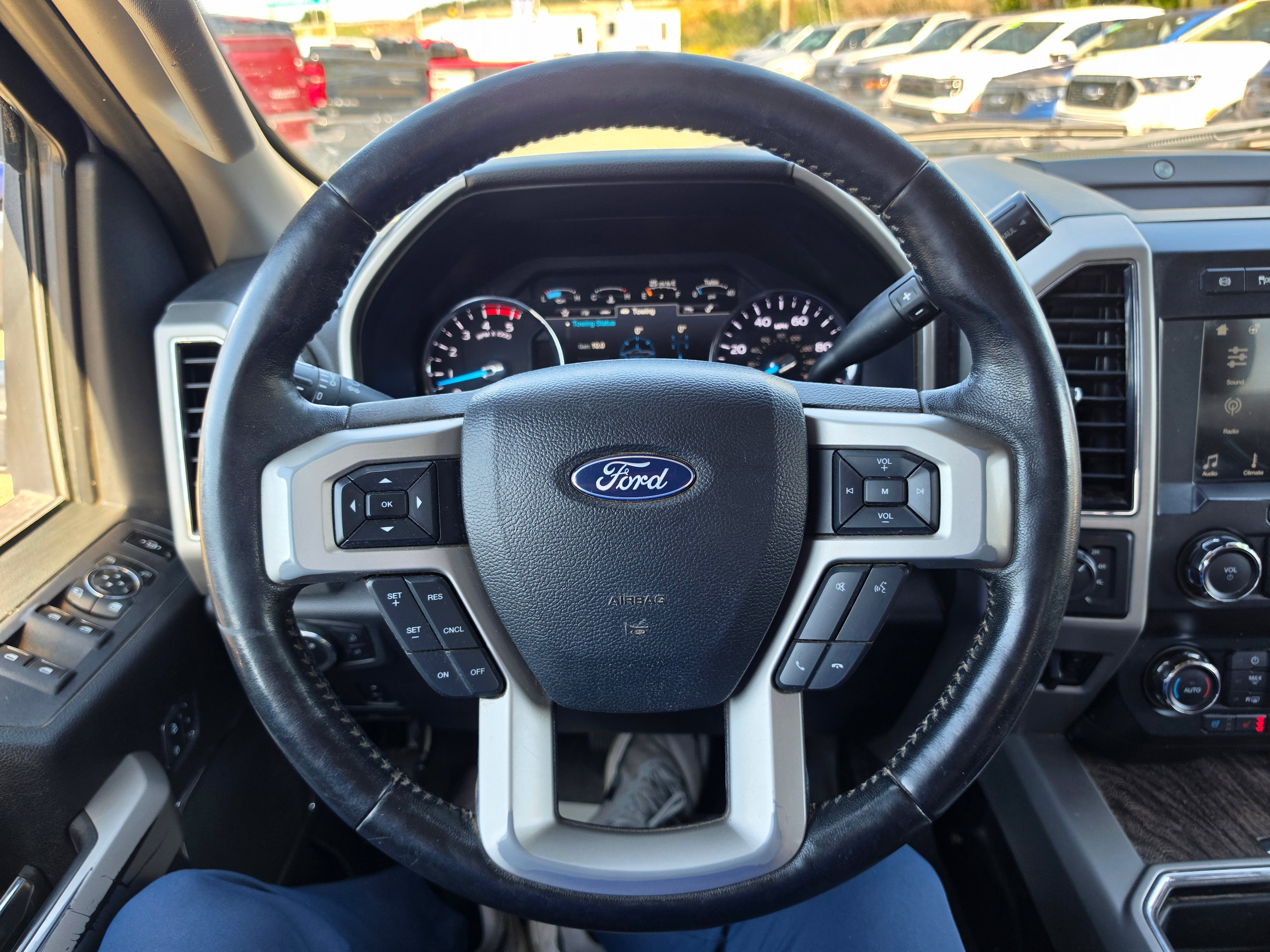 2019 Ford Super Duty F-350 DRW LARIAT
