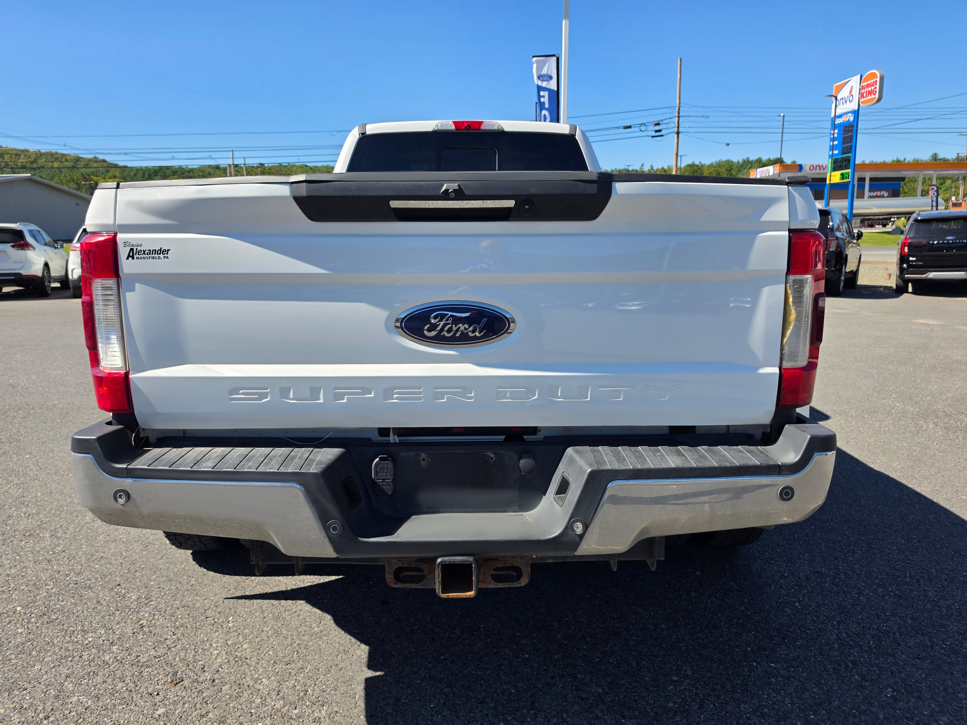2019 Ford Super Duty F-350 DRW LARIAT