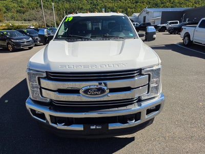 2019 Ford Super Duty F-350 DRW LARIAT