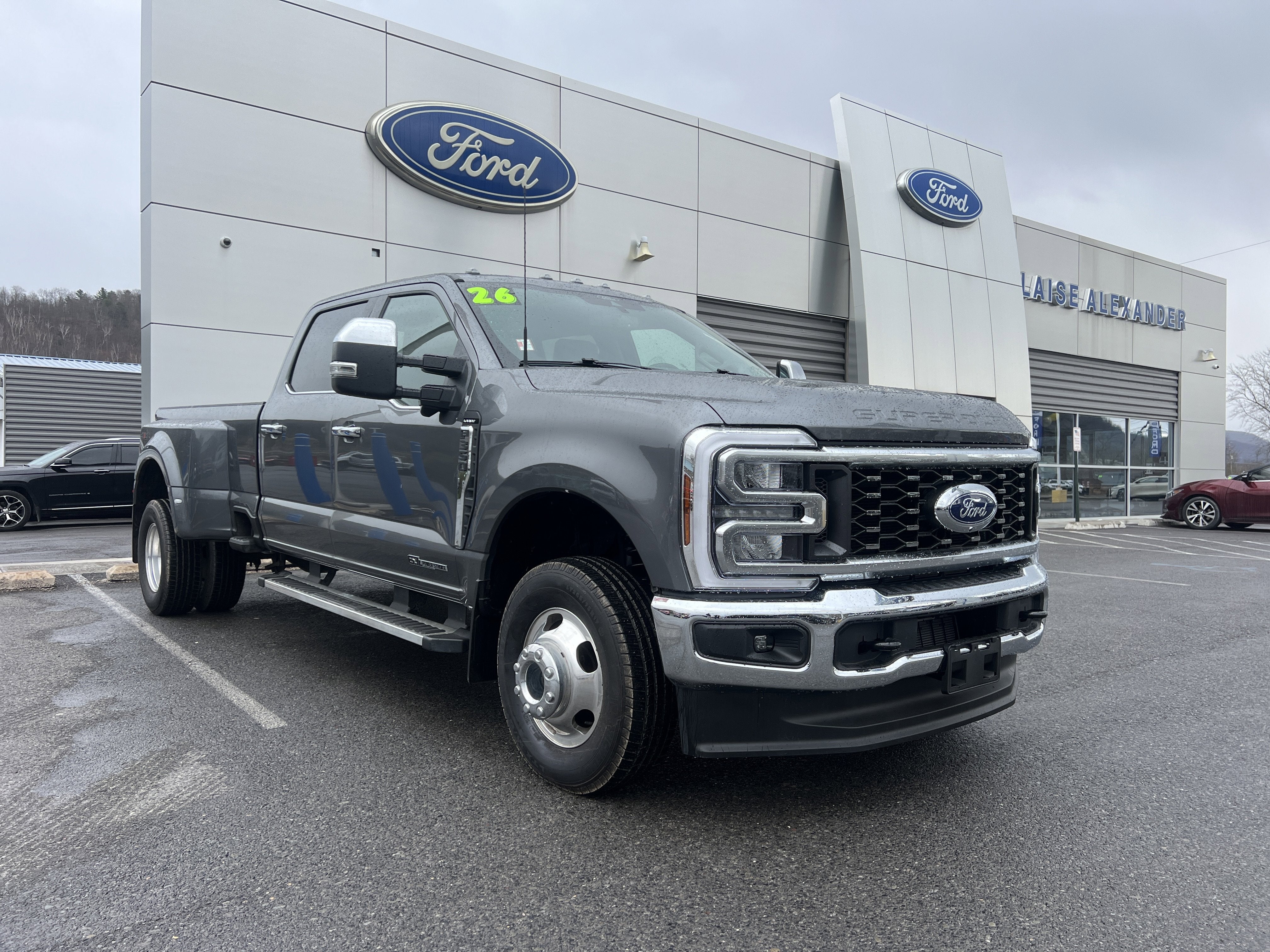2025 Ford Super Duty F-350 DRW LARIAT
