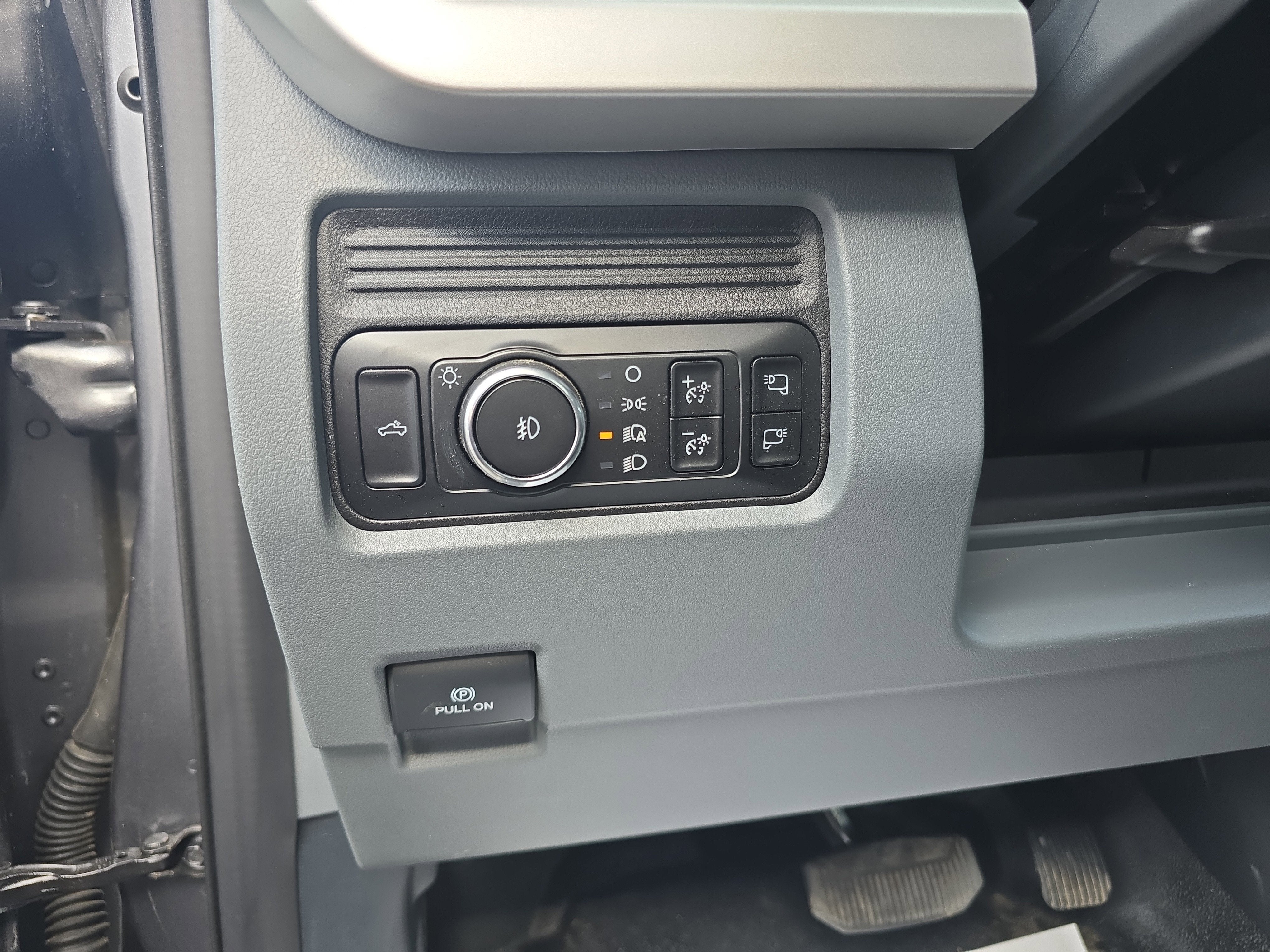 2025 Ford Super Duty F-350 SRW XLT