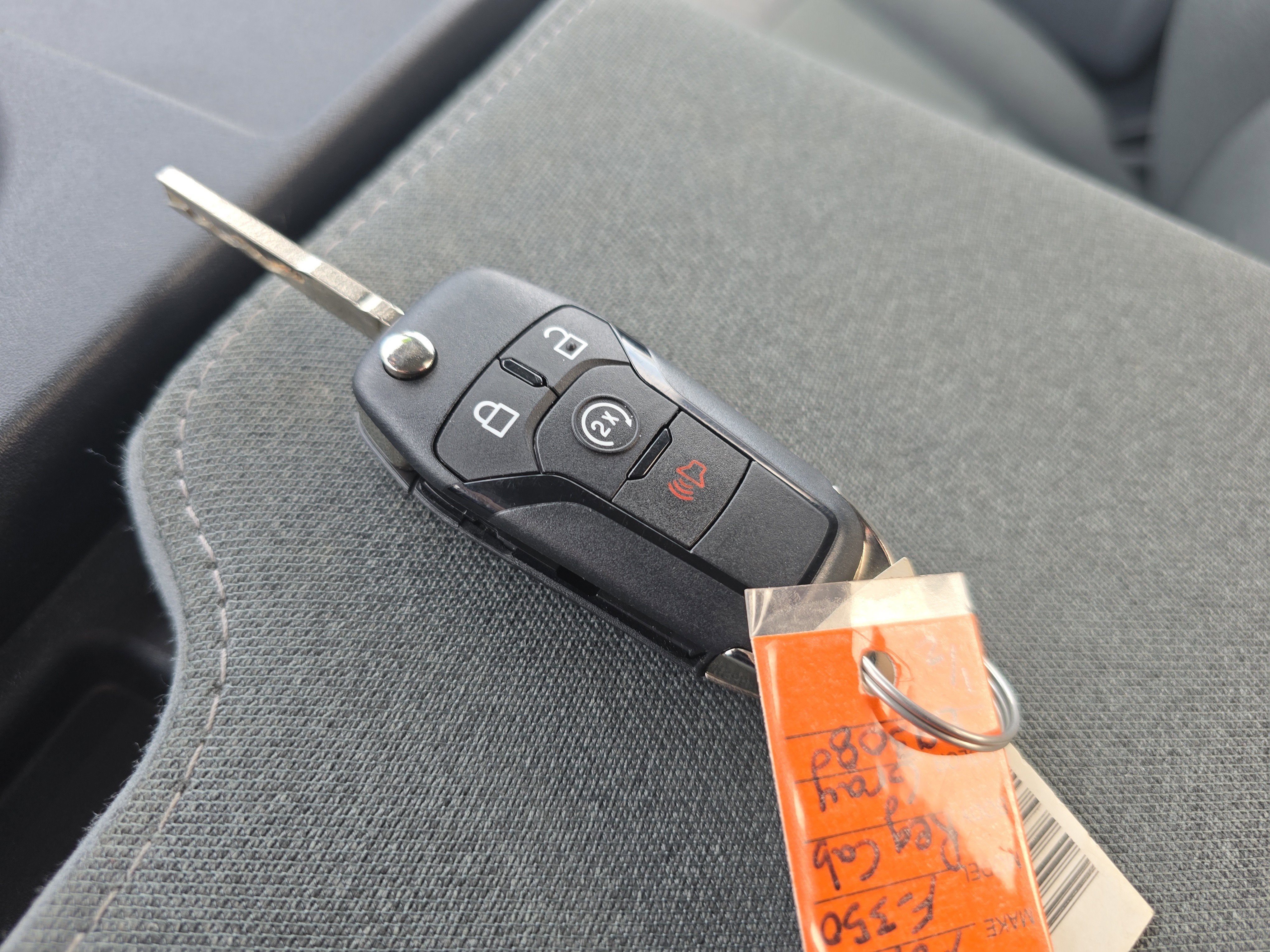 2025 Ford Super Duty F-350 SRW XLT