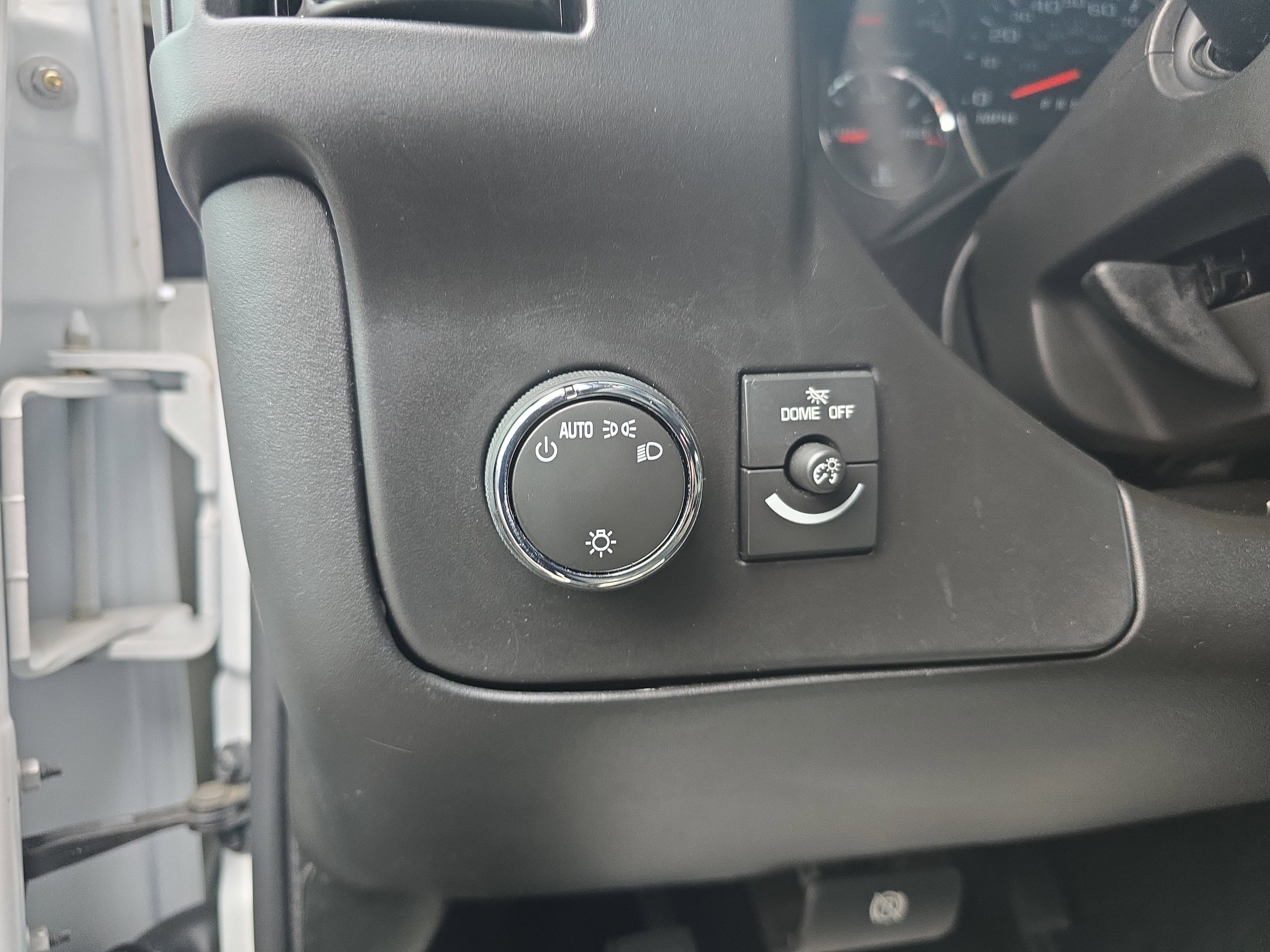 2023 Chevrolet Express Passenger LS