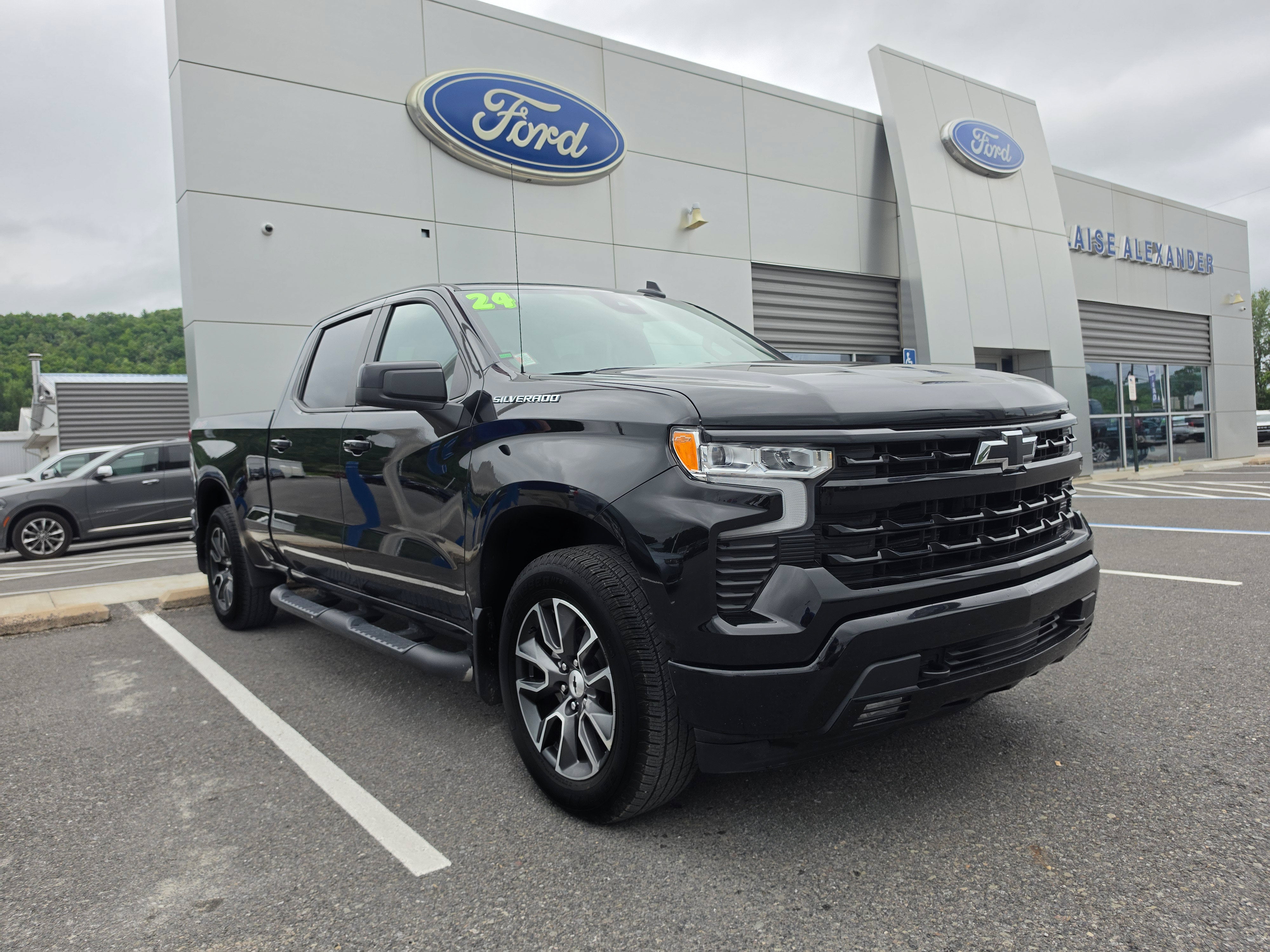 2024 Chevrolet Silverado 1500 RST