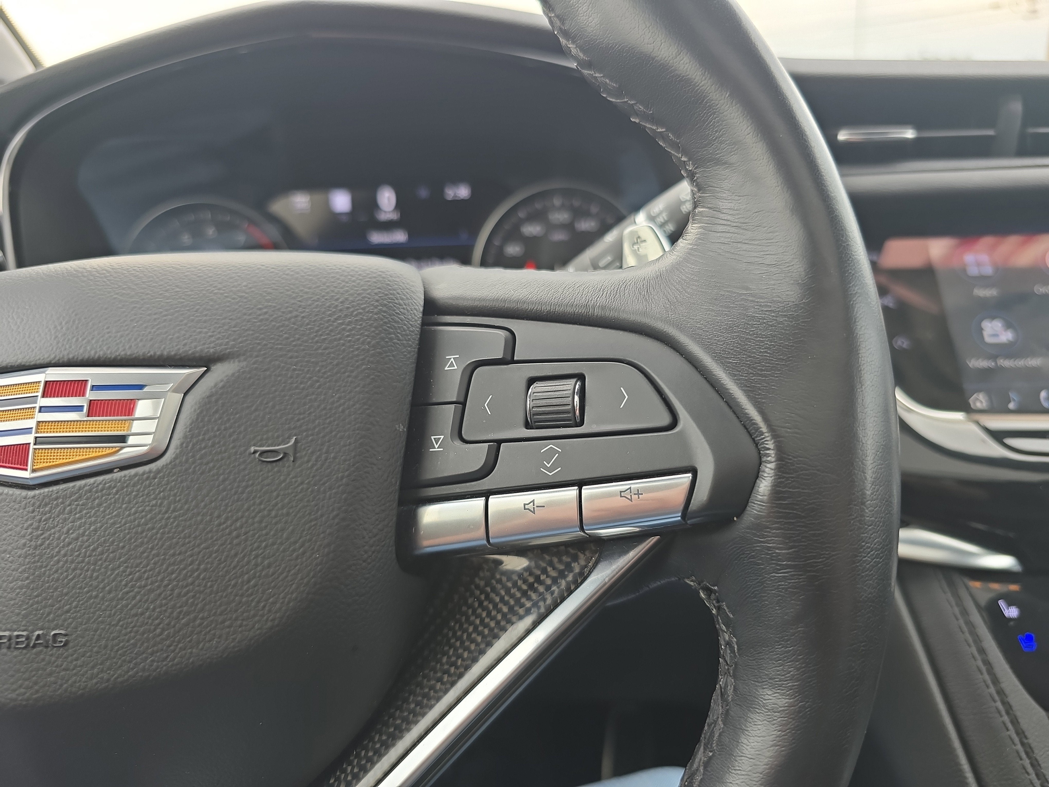 2024 Cadillac XT6 AWD Sport