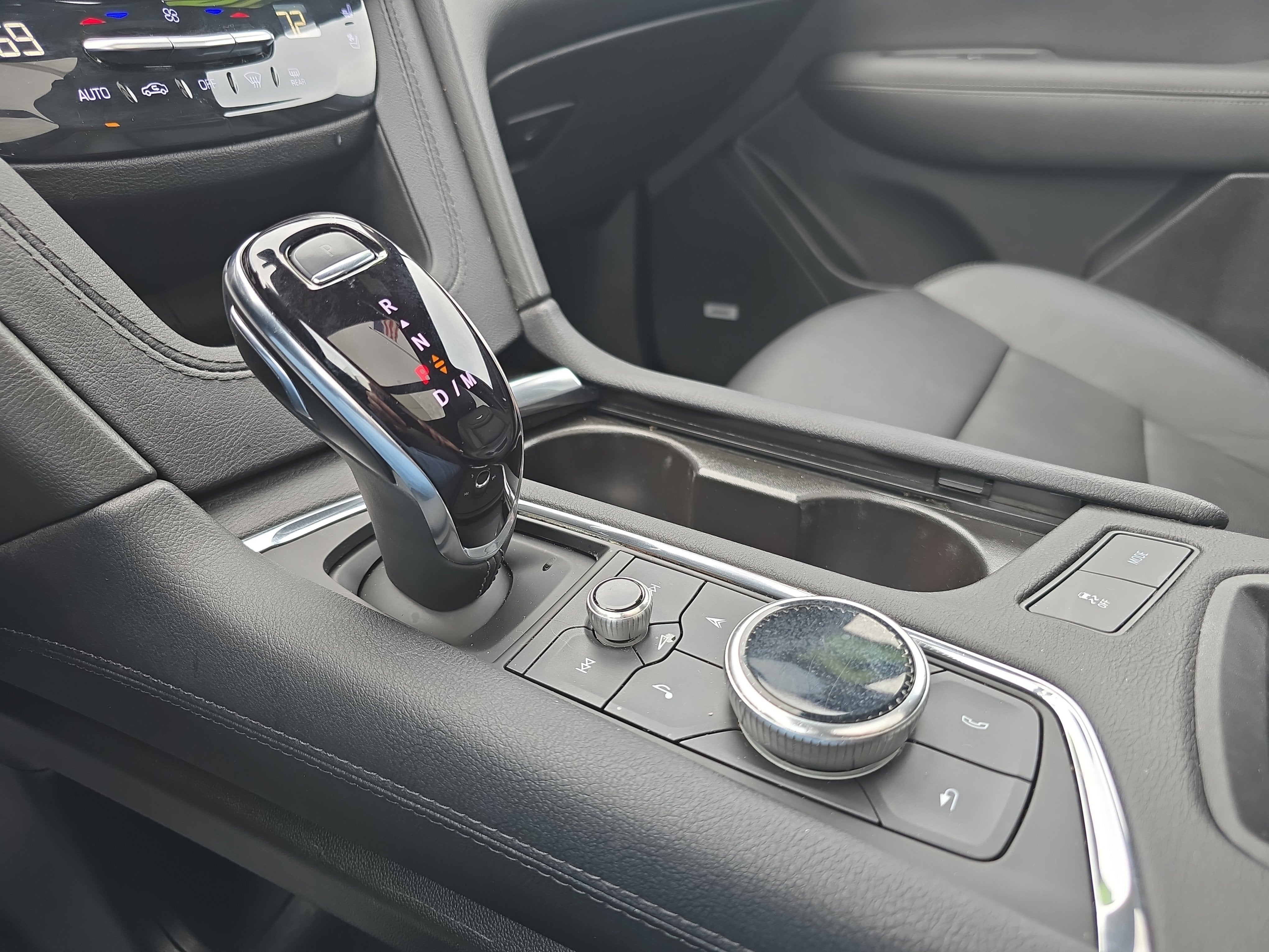 2024 Cadillac XT6 AWD Sport