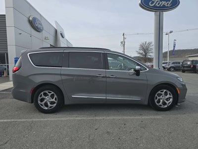 2023 Chrysler Pacifica Limited