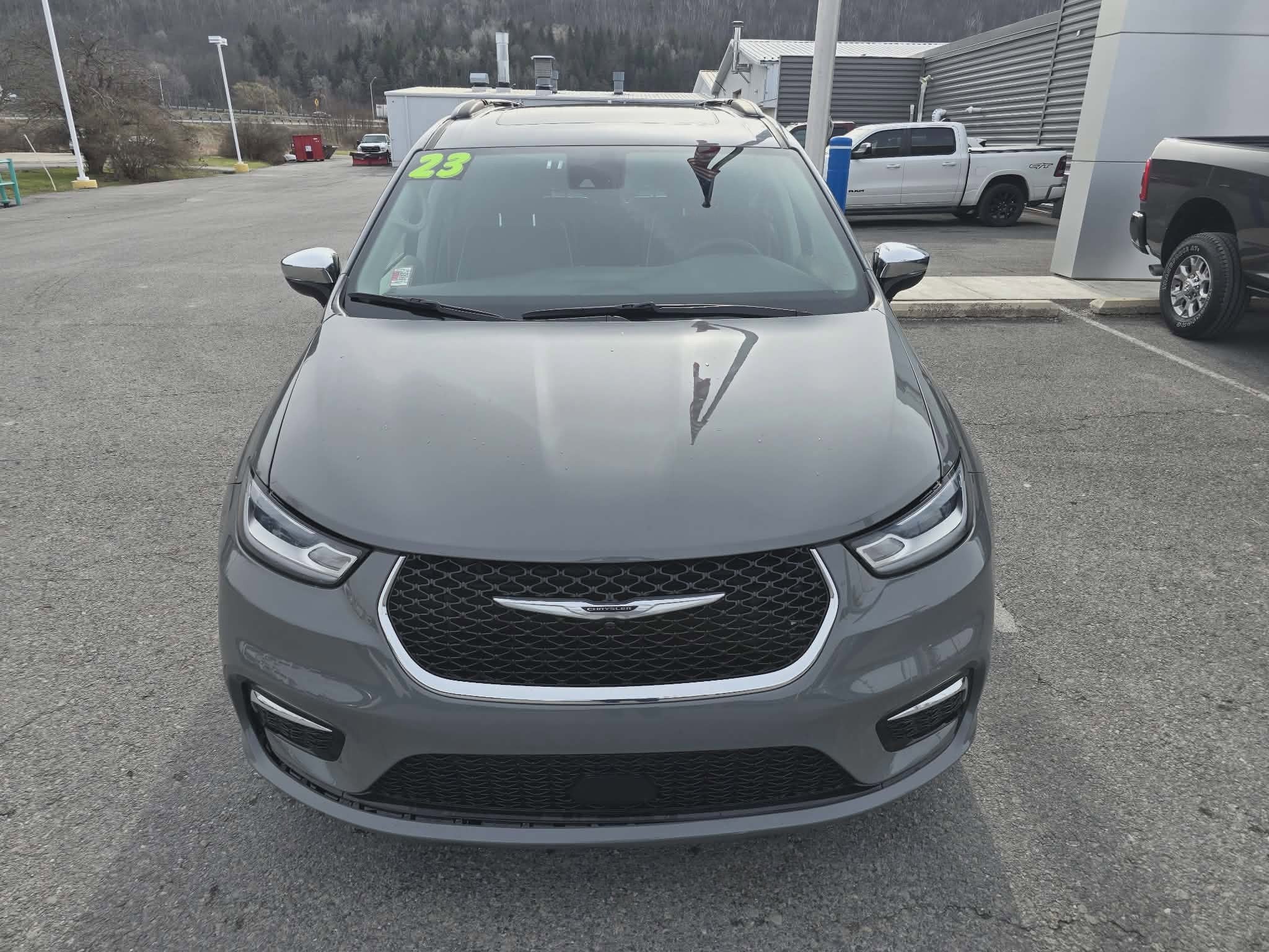 2023 Chrysler Pacifica Limited