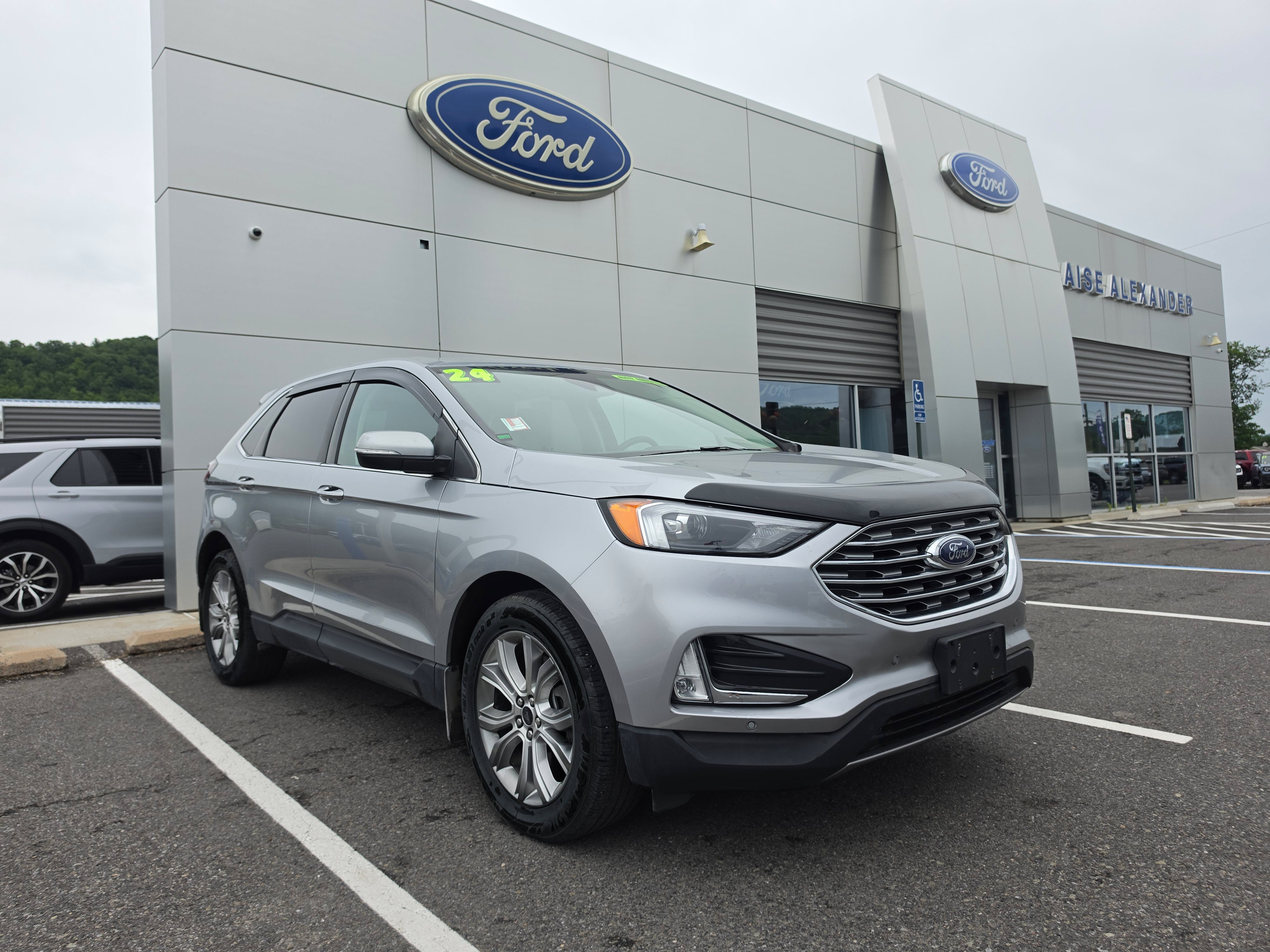 2024 Ford Edge Titanium
