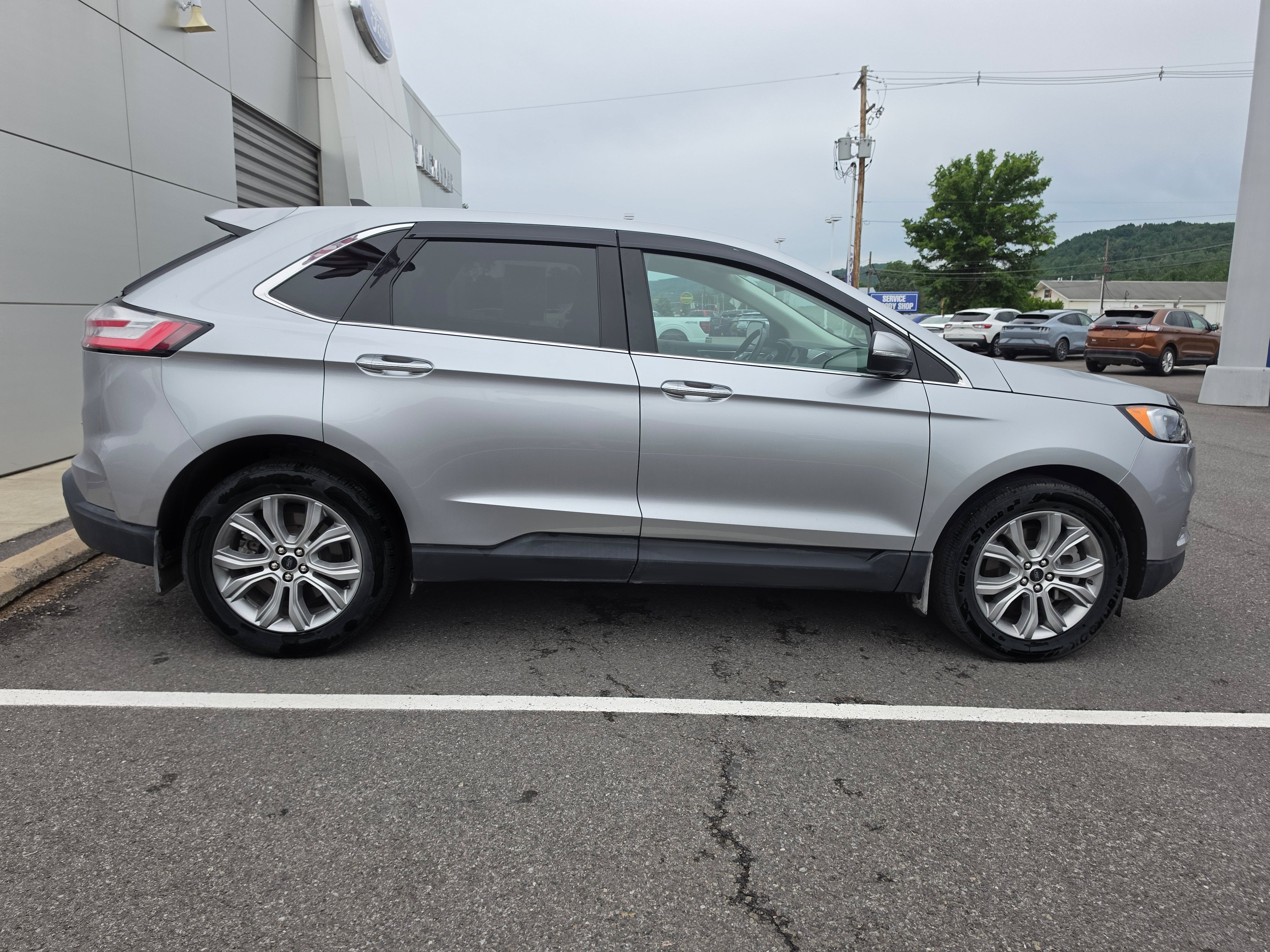 2024 Ford Edge Titanium