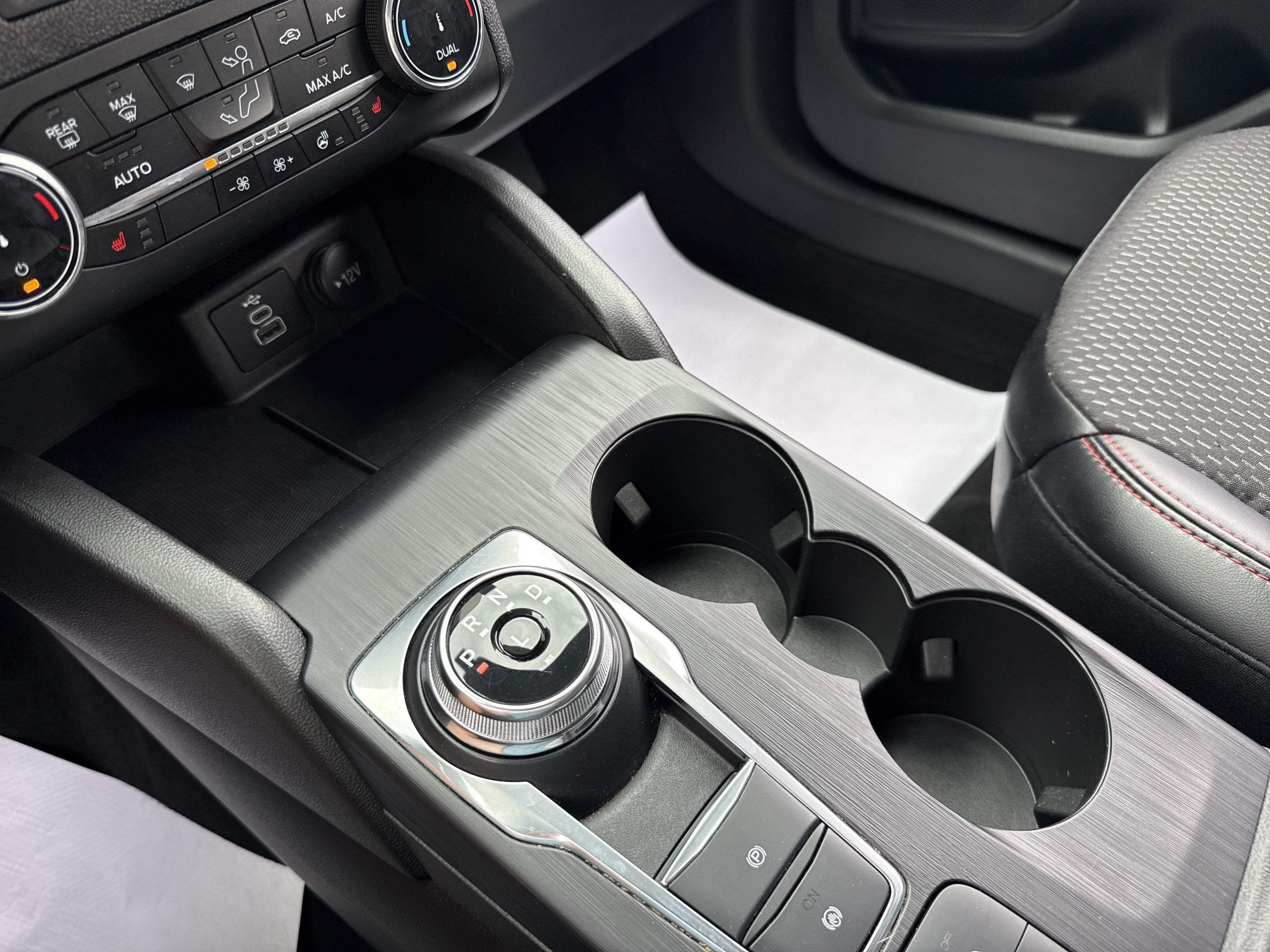2025 Ford Escape ST-Line Select