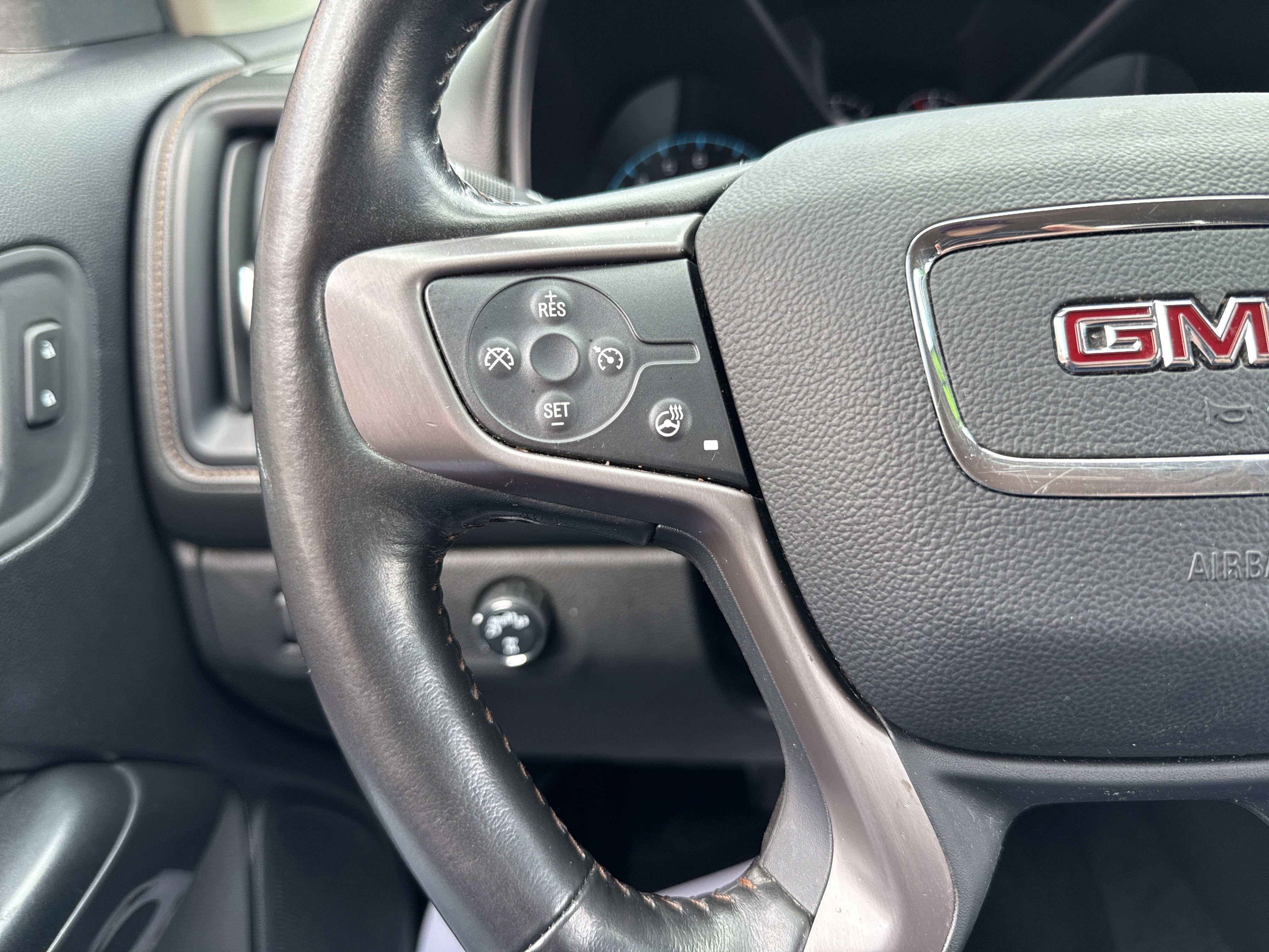 2021 GMC Canyon 4WD AT4 w/Leather