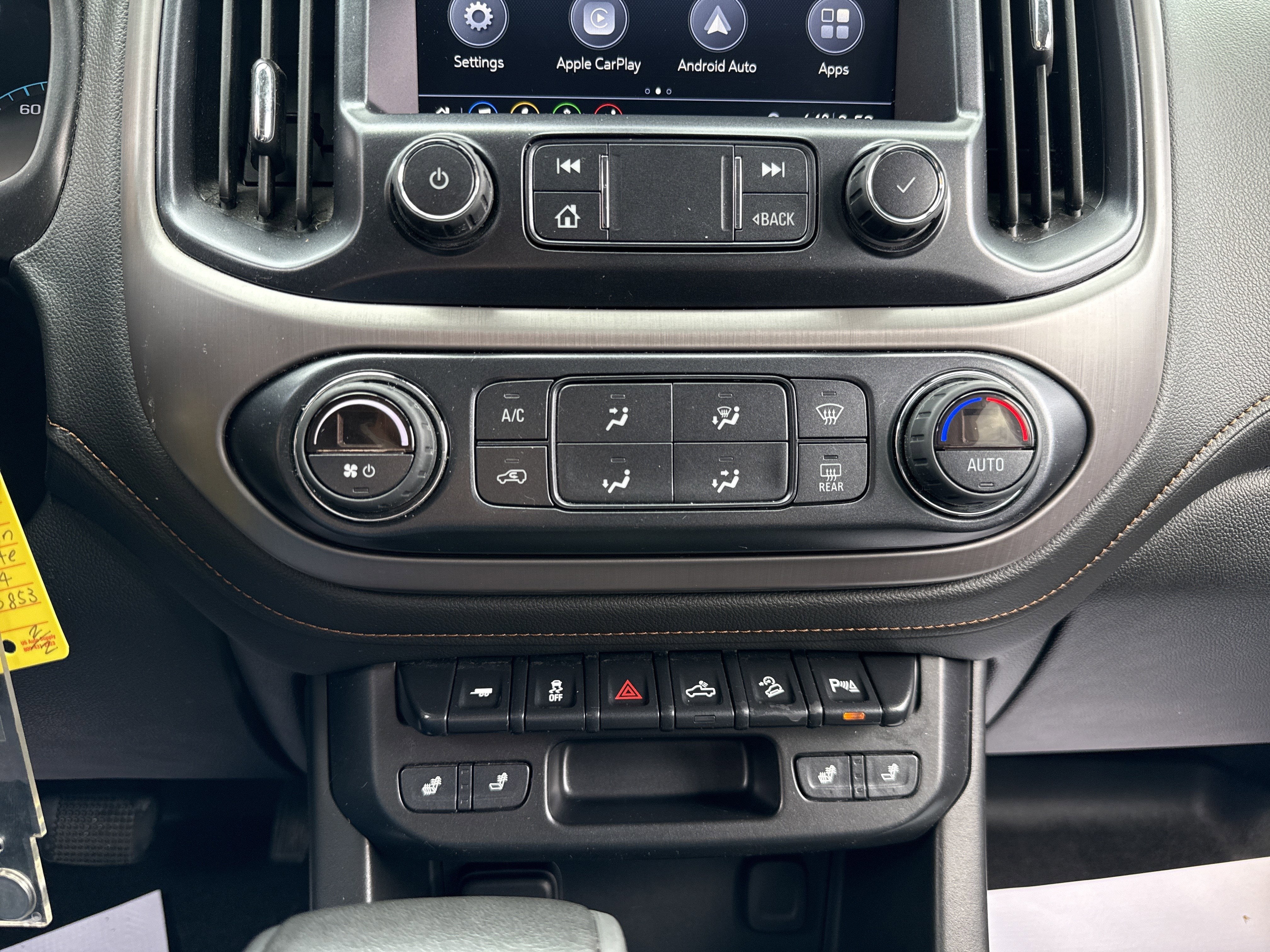 2021 GMC Canyon 4WD AT4 w/Leather