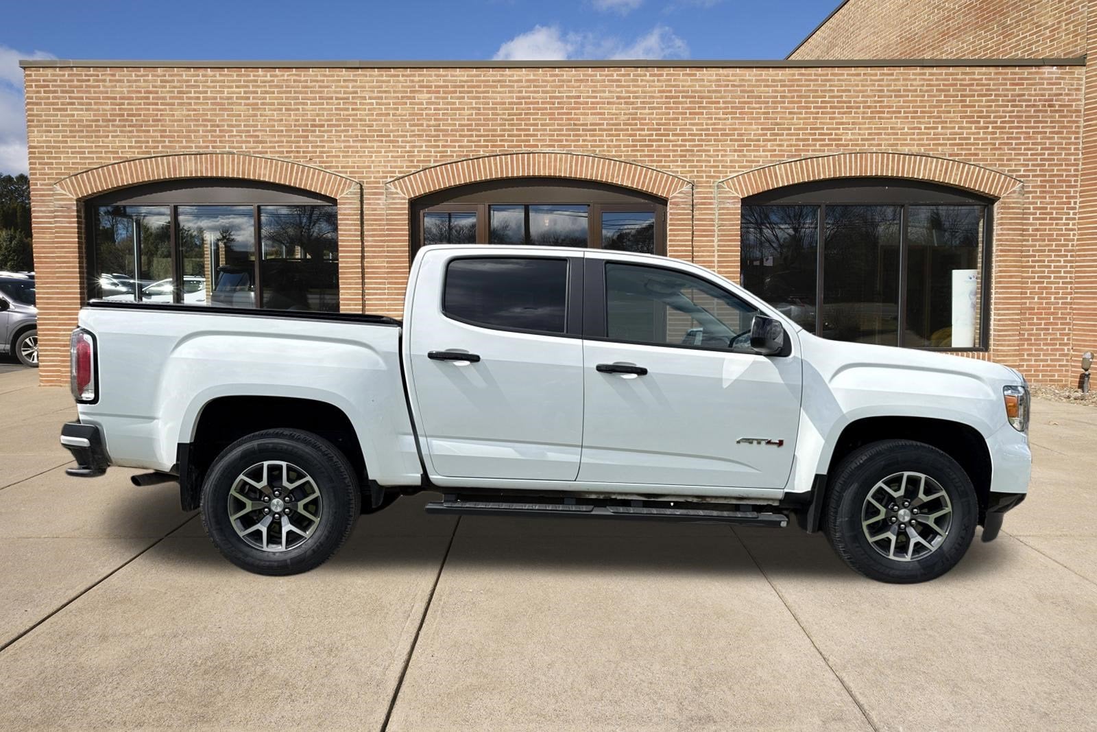 2021 GMC Canyon 4WD AT4 w/Leather
